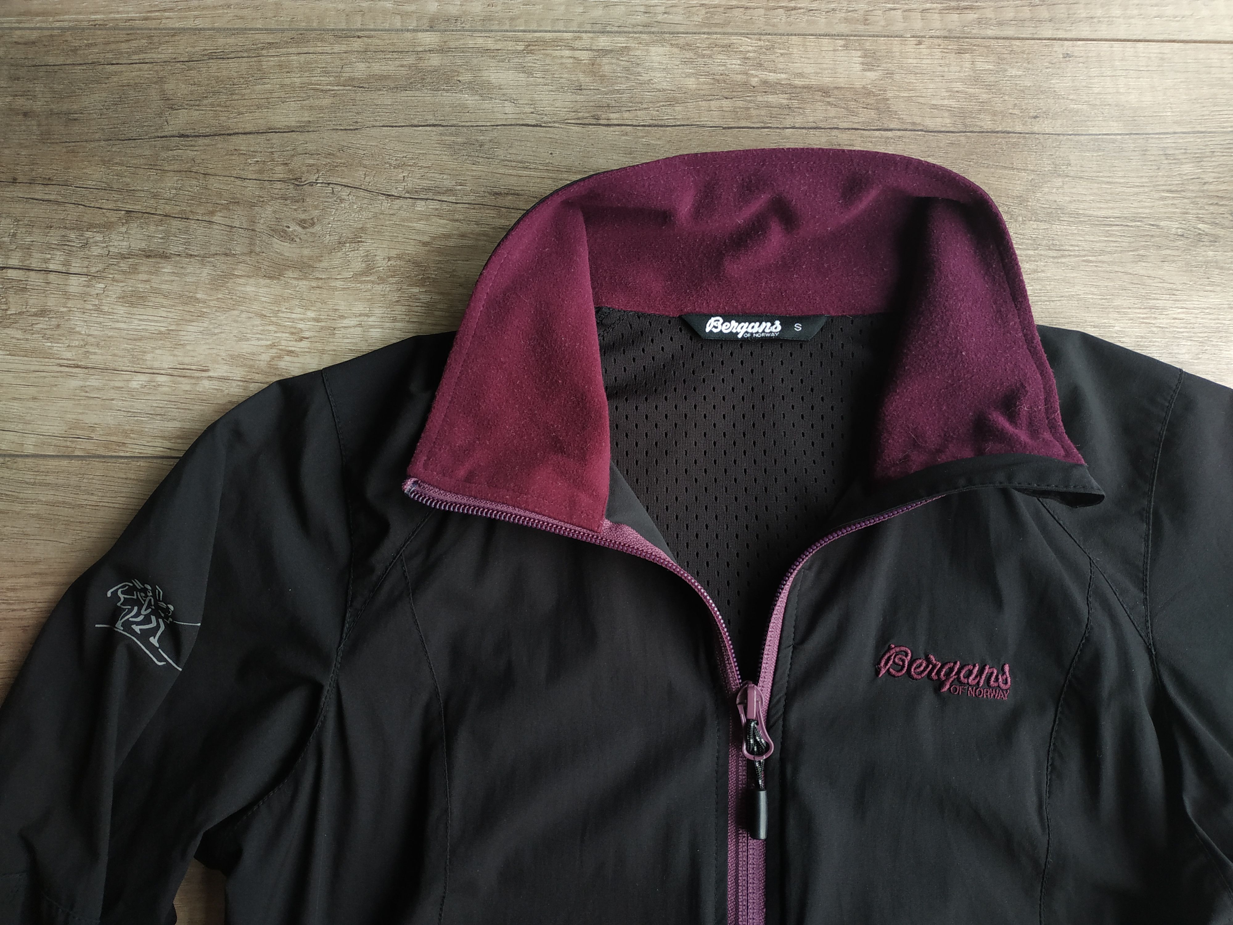 Bergans of Norway Bergans of Norway Women's Windstopper Laght Jacket, s. SMALL Size S / US 4 / IT 40 - 5 Thumbnail