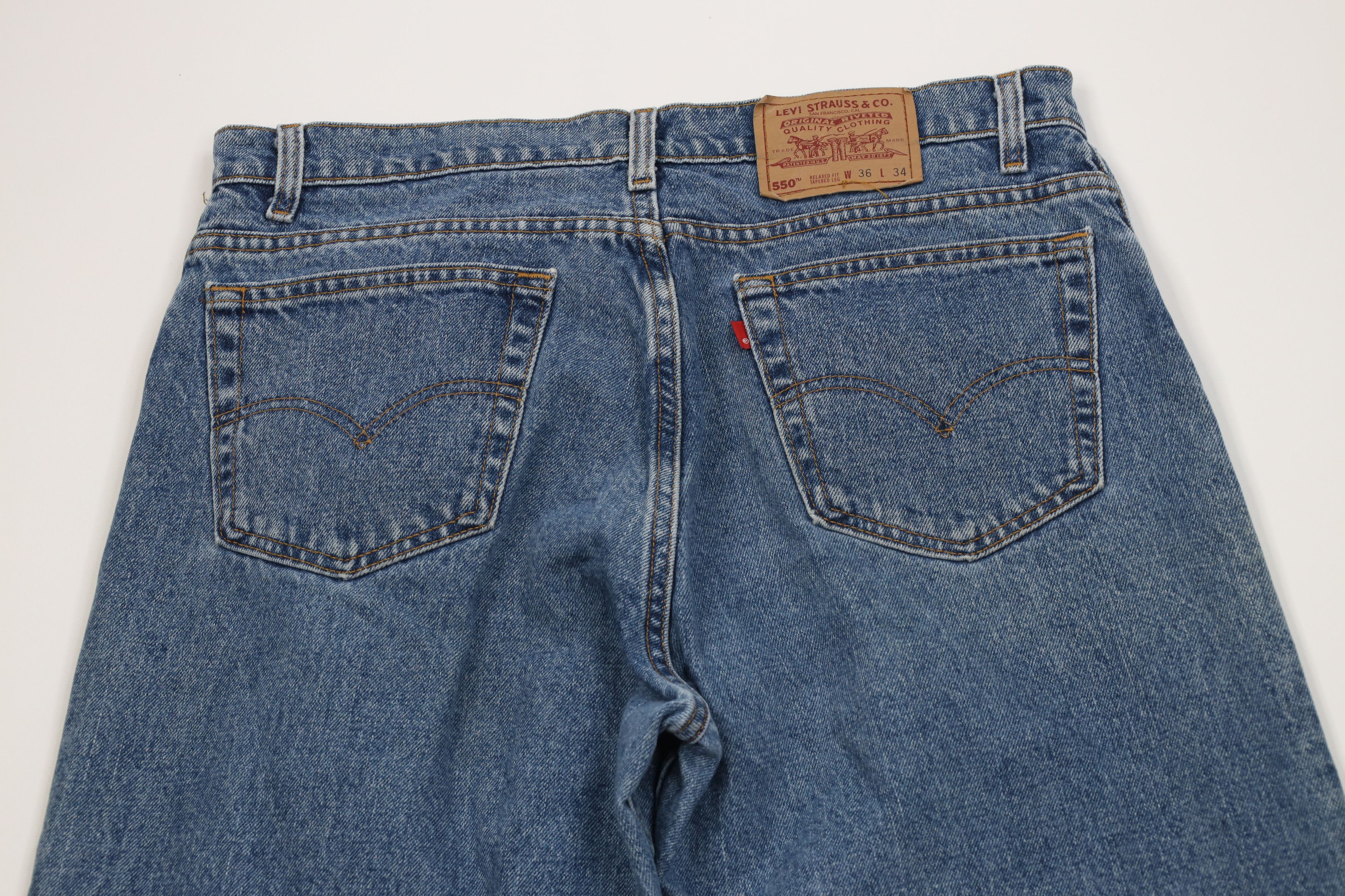 Levi's Vintage 90s Levis 550 Fit Tapered Leg Denim Jeans USA Size US 36 / EU 52 - 12 Thumbnail