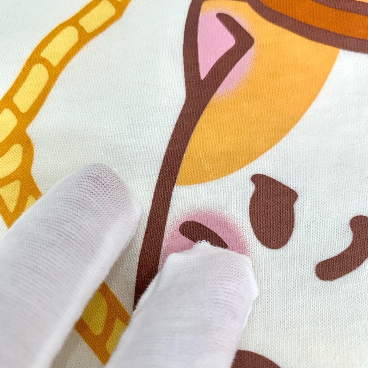 Gucci Gucci Logo & Banana Cat Print Round-Neck Beige Cotton Short- Size XS / US 0-2 / IT 36-38 - 3 Thumbnail