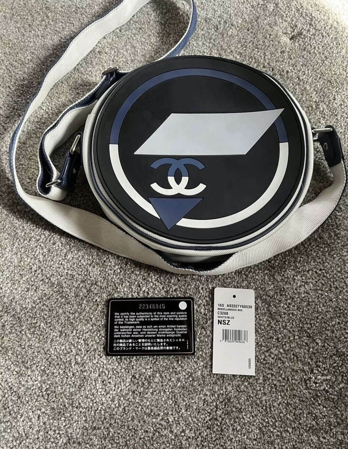 Chanel Chanel SS16 Airlines Round Canteen Crossbody Bag Size ONE SIZE - 7 Thumbnail