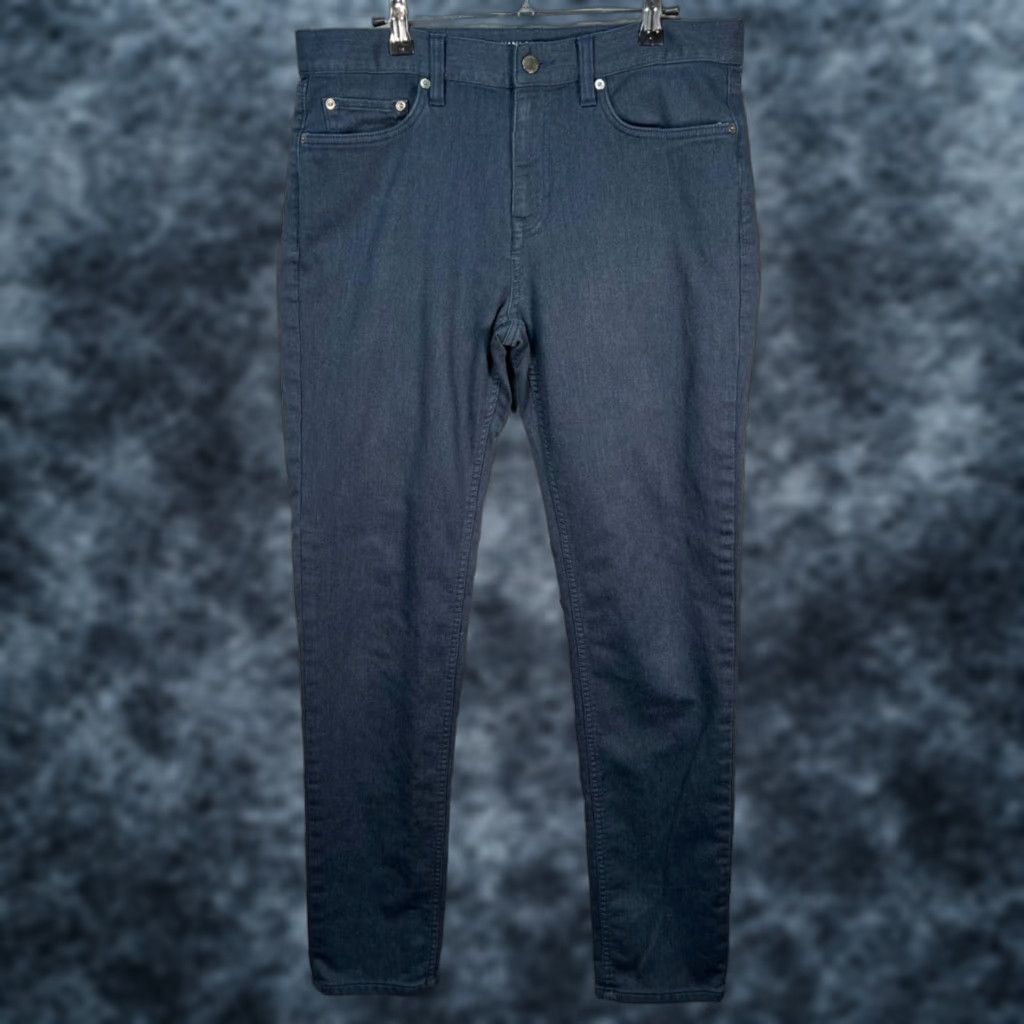Banana Republic Banana Republic Traveler Mens Size 32 Athletic Tapered Fit Jeans Blue Cotton Denim 5-Pocket Size US 32 / EU 48 - 1 Thumbnail