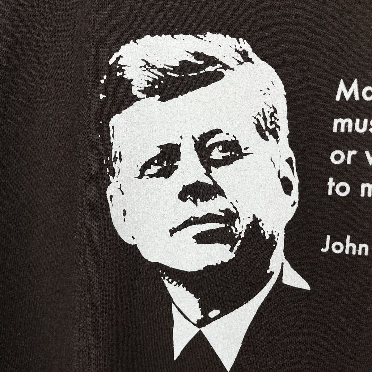 Vintage Vintage John F Kennedy graphic Museum USA tee 90’s Size US L / EU 52-54 / 3 - 8 Thumbnail