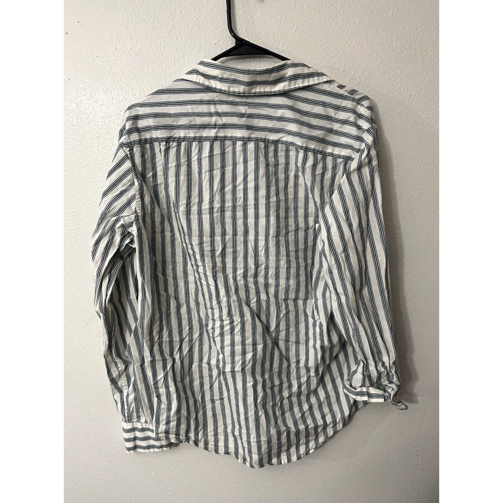 American Eagle Outfitters VINTAGE American Eagle Outfitters Button-Up Shirt Mens M White & Green Striped Long Sleeve - Casual, Cotton, Regular Fit, 23 in Chest - Mens Size US M / EU 48-50 / 2 - 3 Thumbnail