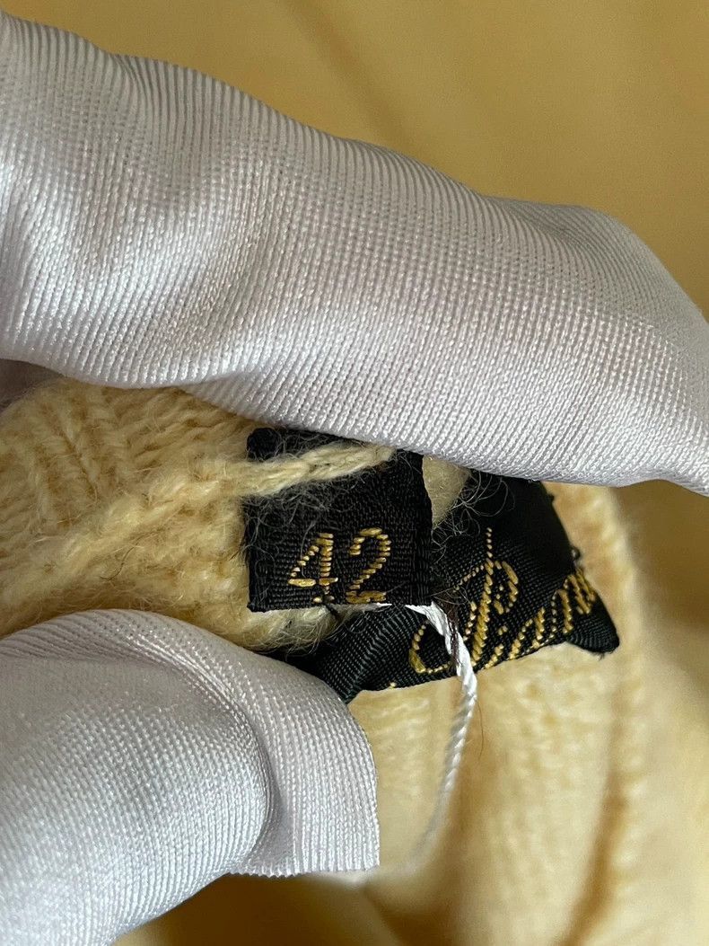 Loro Piana Loro Piana Yellow Cashmere V-Neck Sweater- Size US L / EU 52-54 / 3 - 3 Thumbnail