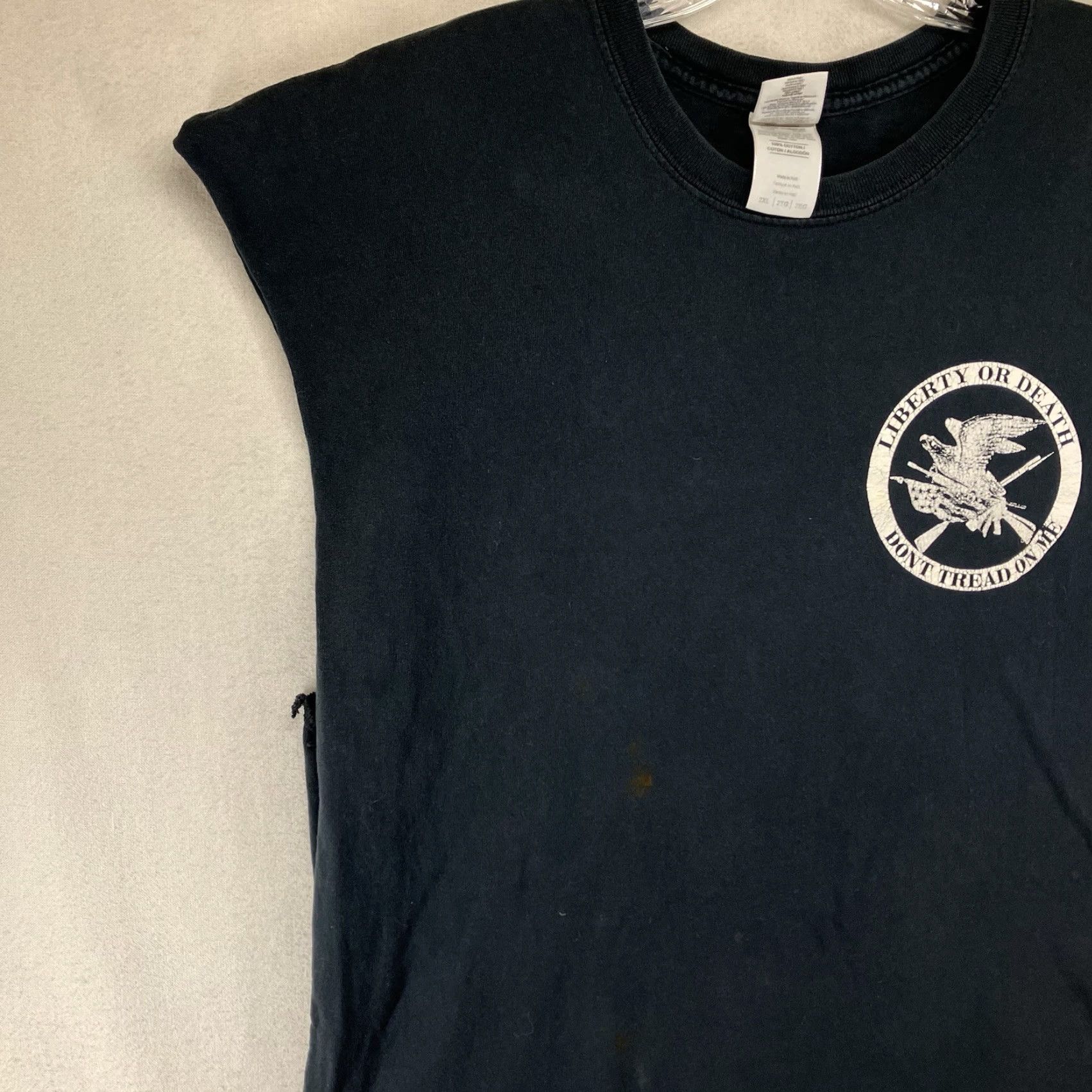 Gildan VINTAGE Gildan Men's T-Shirt 2XL Sleeveless Cotton Black Patriotic USA Military Biker Army Size US XXL / EU 58 / 5 - 7 Thumbnail