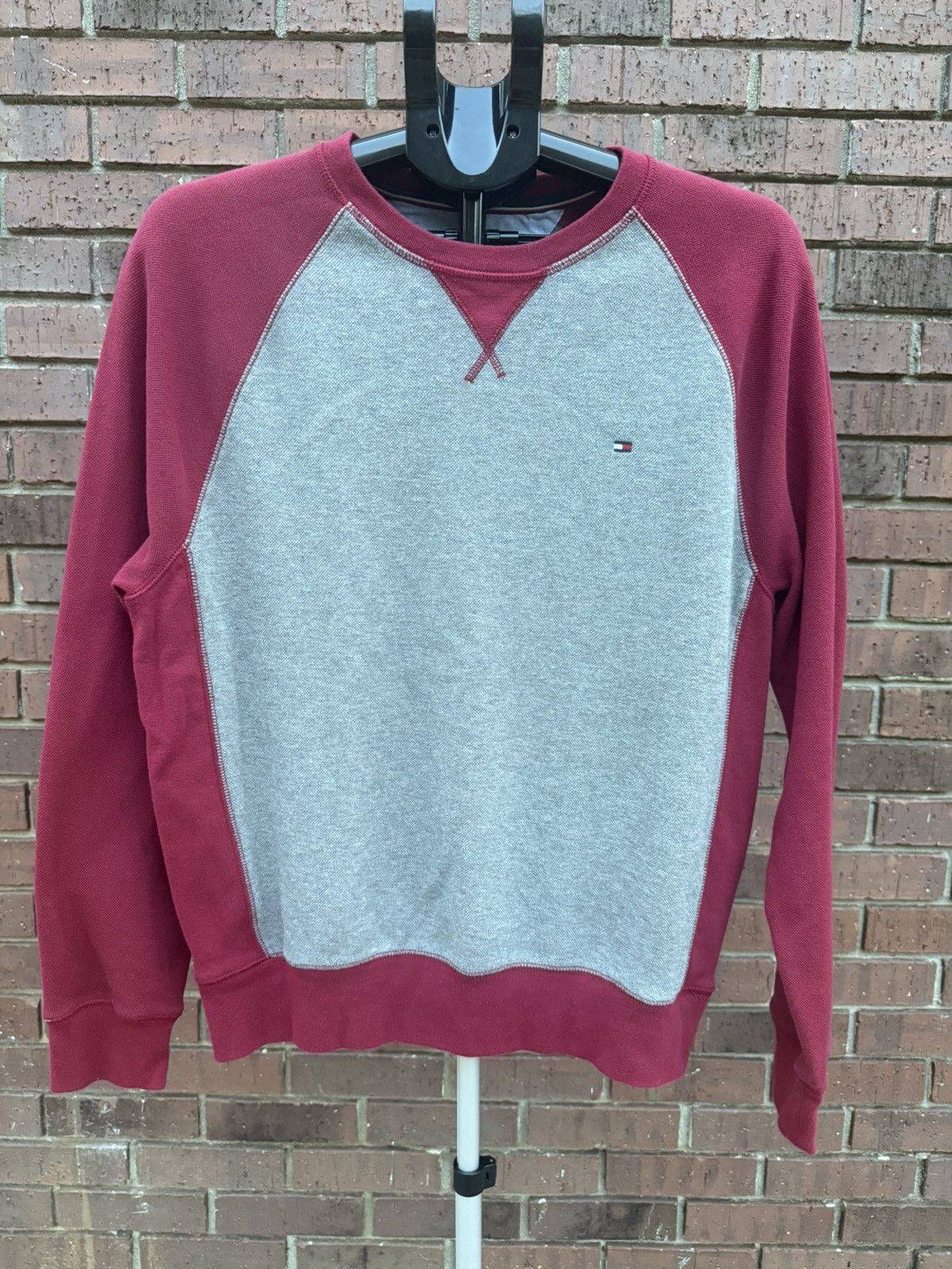 Tommy Hilfiger Tommy Hilfiger Mens Pull Over Sweater Sweatshirt Medium Gray Size US M / EU 48-50 / 2 - 1 Thumbnail