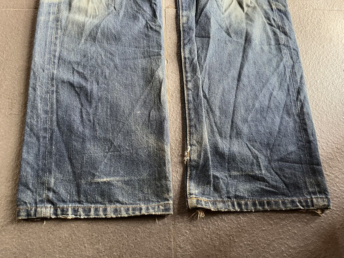 Levi's Vtg Big E 501 Levi’s Selvedge V-Stitch Distressed Late 90’s Size US 28 / EU 44 - 20 Thumbnail