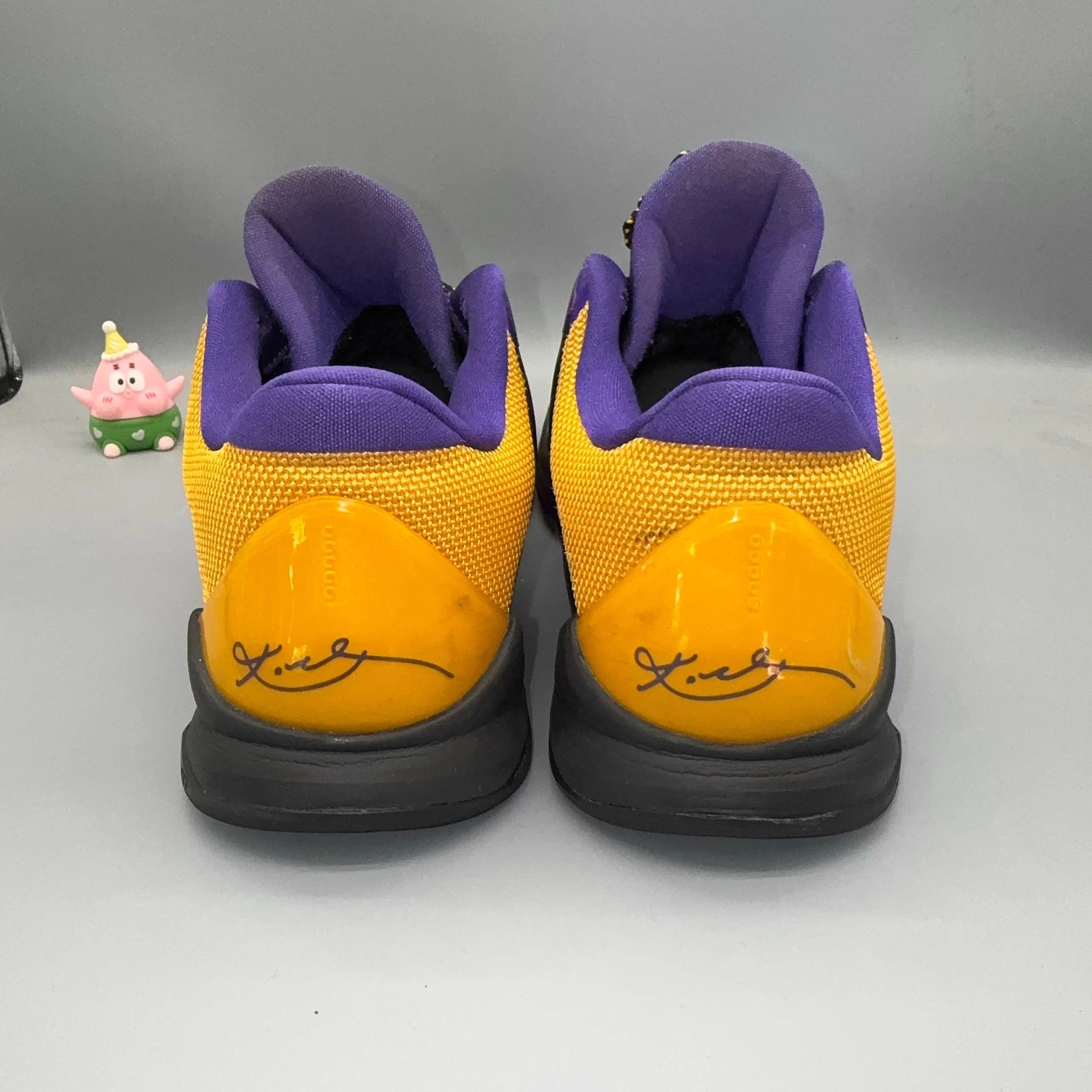 Nike Nike Kobe 5 Purple Gold 43 (Slight Wear) Size US 10 / EU 43 - 3 Thumbnail