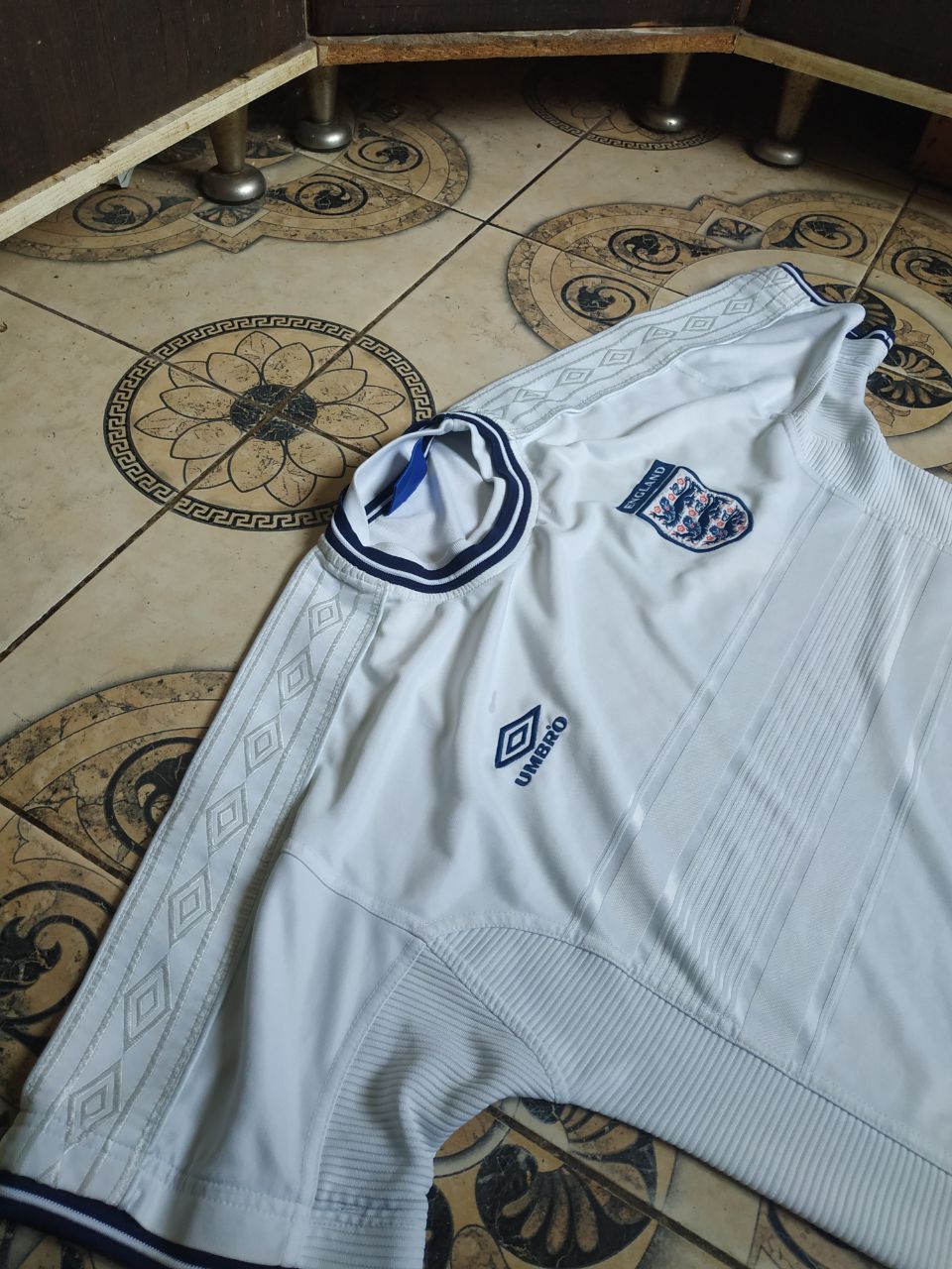 Umbro Vintage 1999 England Home Football Shirt Umbro Vapa Tech L Size US L / EU 52-54 / 3 - 10 Thumbnail