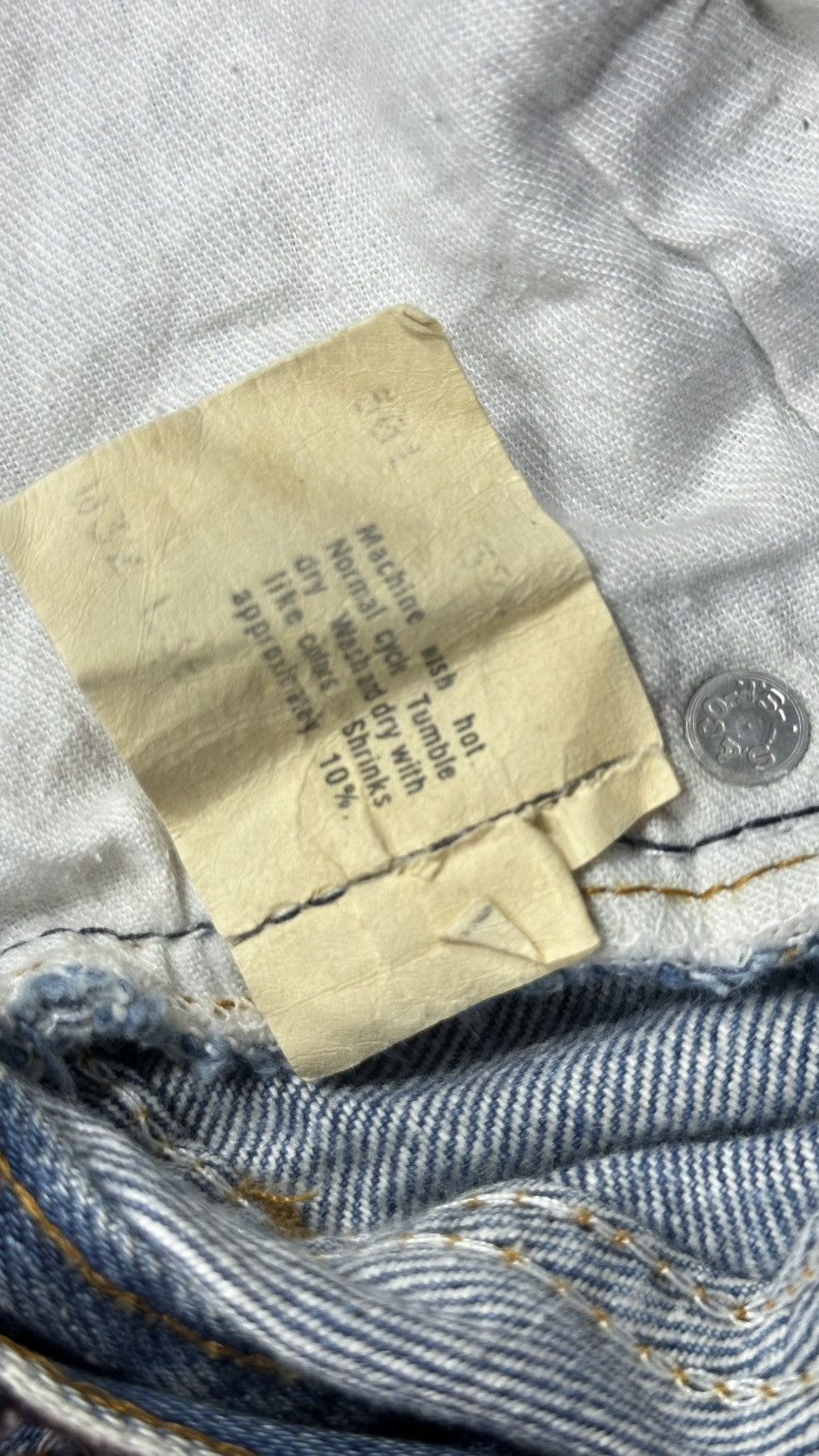 Levi's Vintage Levis 501 Distressed Faded Jeans Size US 31 - 5 Thumbnail