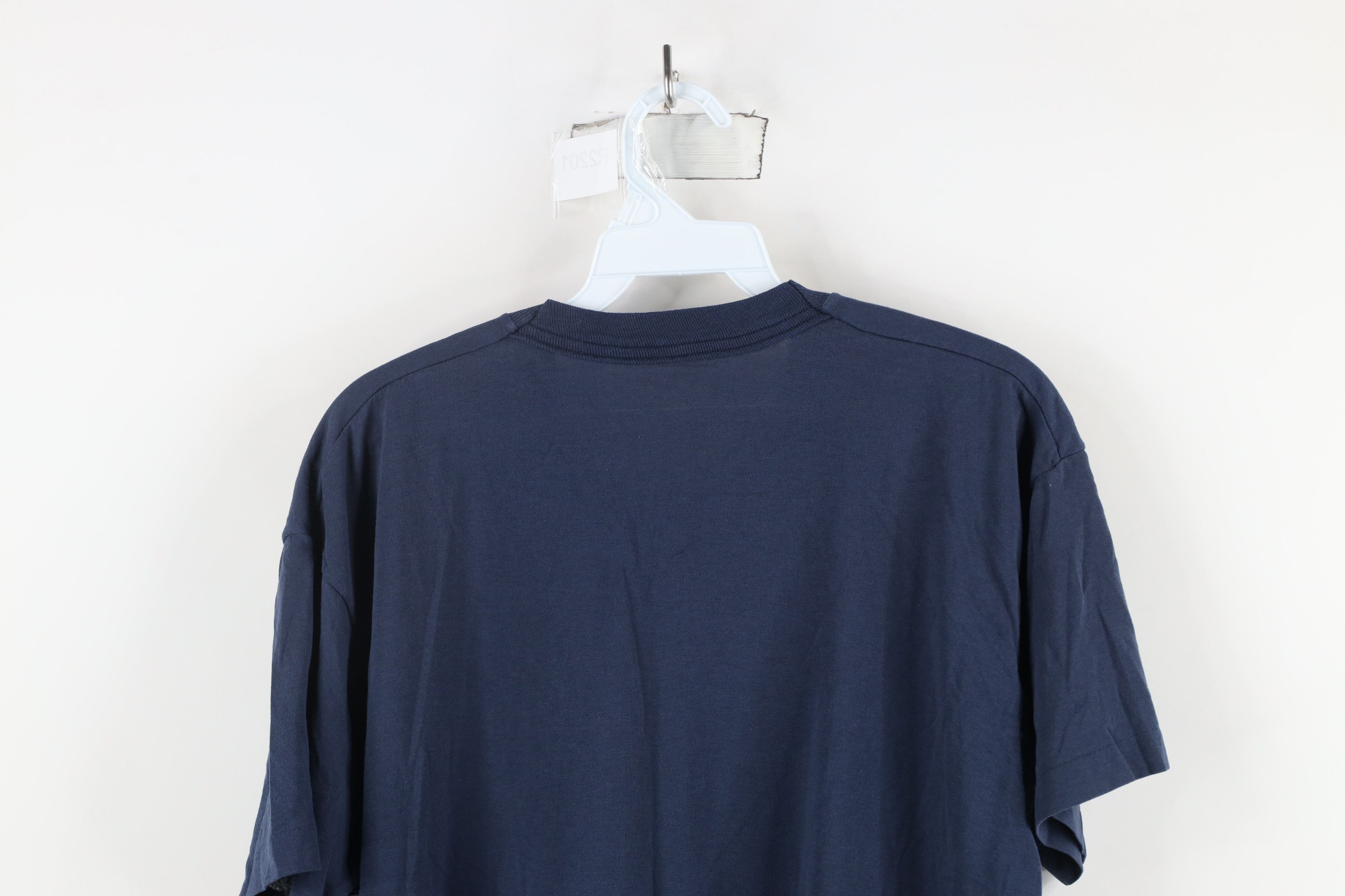 Vintage Vintage 70s Streetwear Blank Pocket T-Shirt Navy Blue USA Size US L / EU 52-54 / 3 - 8 Thumbnail