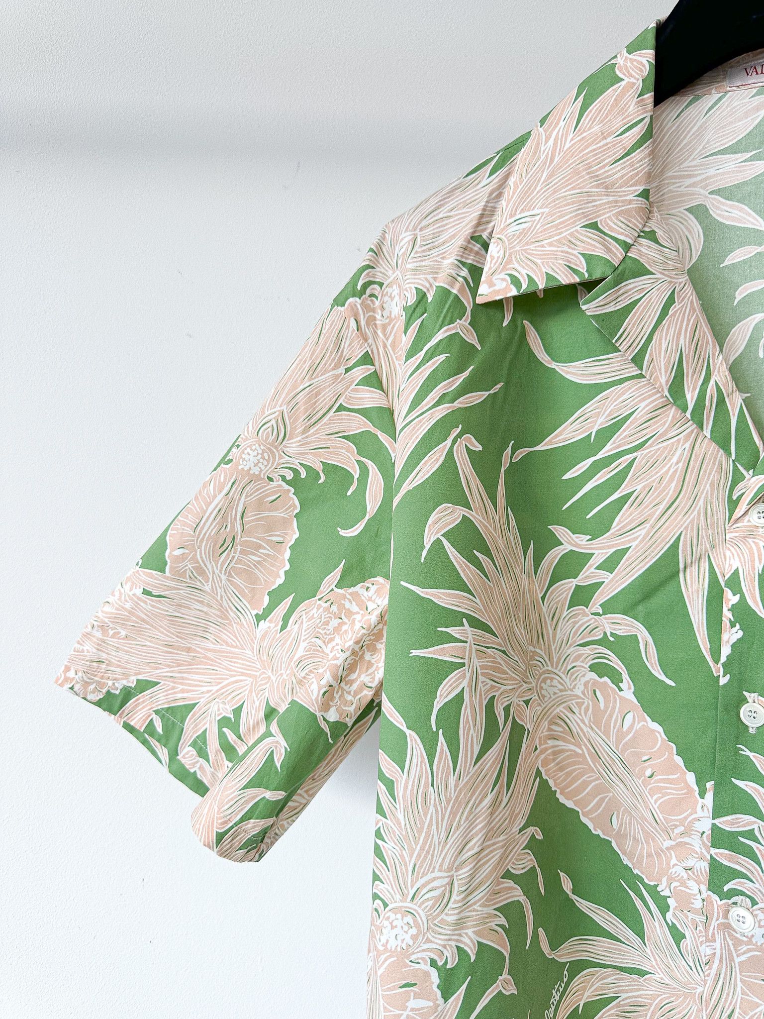 Valentino Valentino Pineapple Print Cotton Hawaiian Bowling Shirt Size US S / EU 44-46 / 1 - 8 Thumbnail