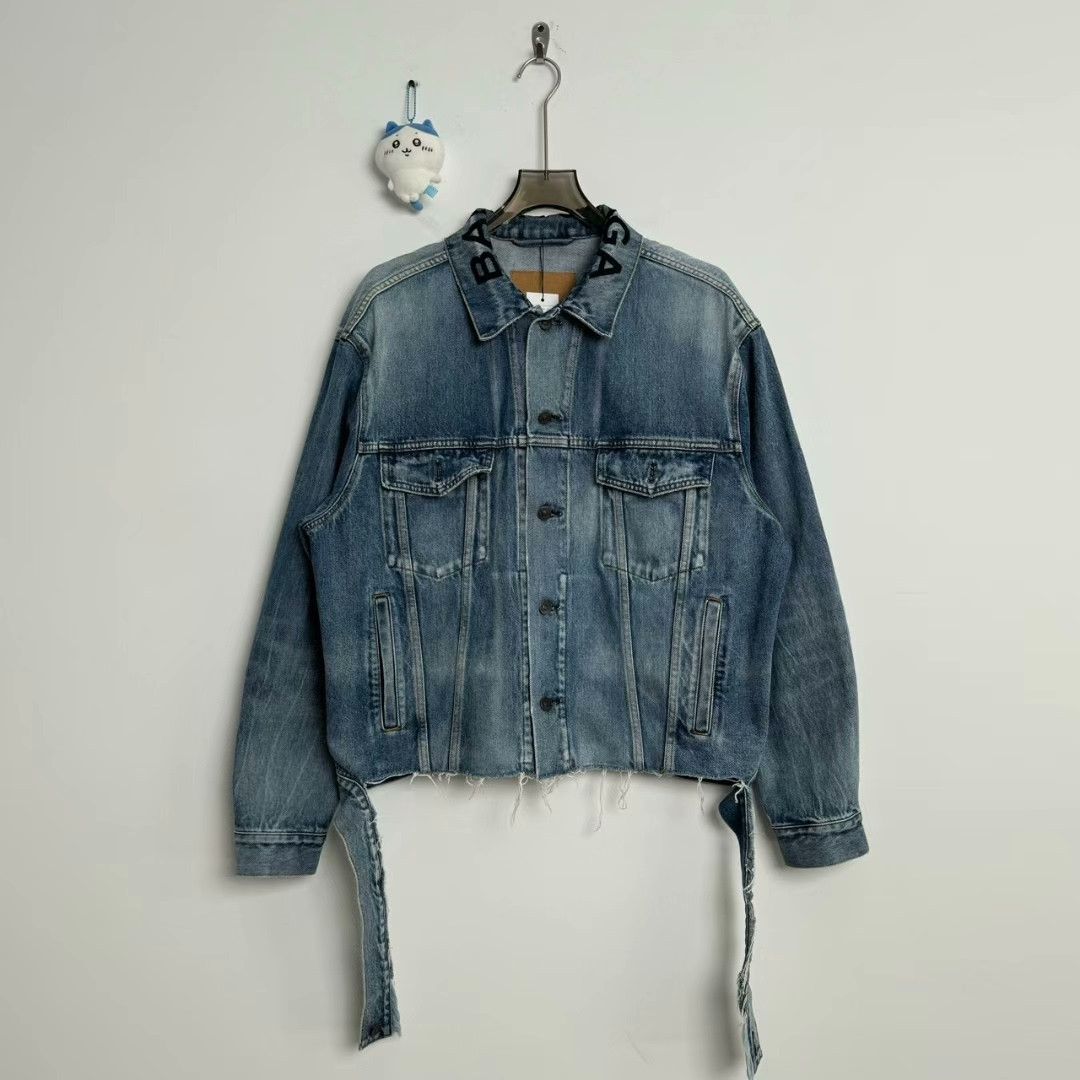 Balenciaga Balenciaga neckline logo destruction design denim jacket si Size US S / EU 44-46 / 1 - 1 Thumbnail