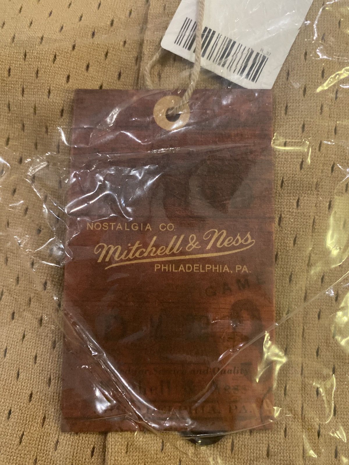 Mitchell & Ness Mitchell & Ness baseball mesh tee shirt short sleeve button Size US L / EU 52-54 / 3 - 9 Thumbnail