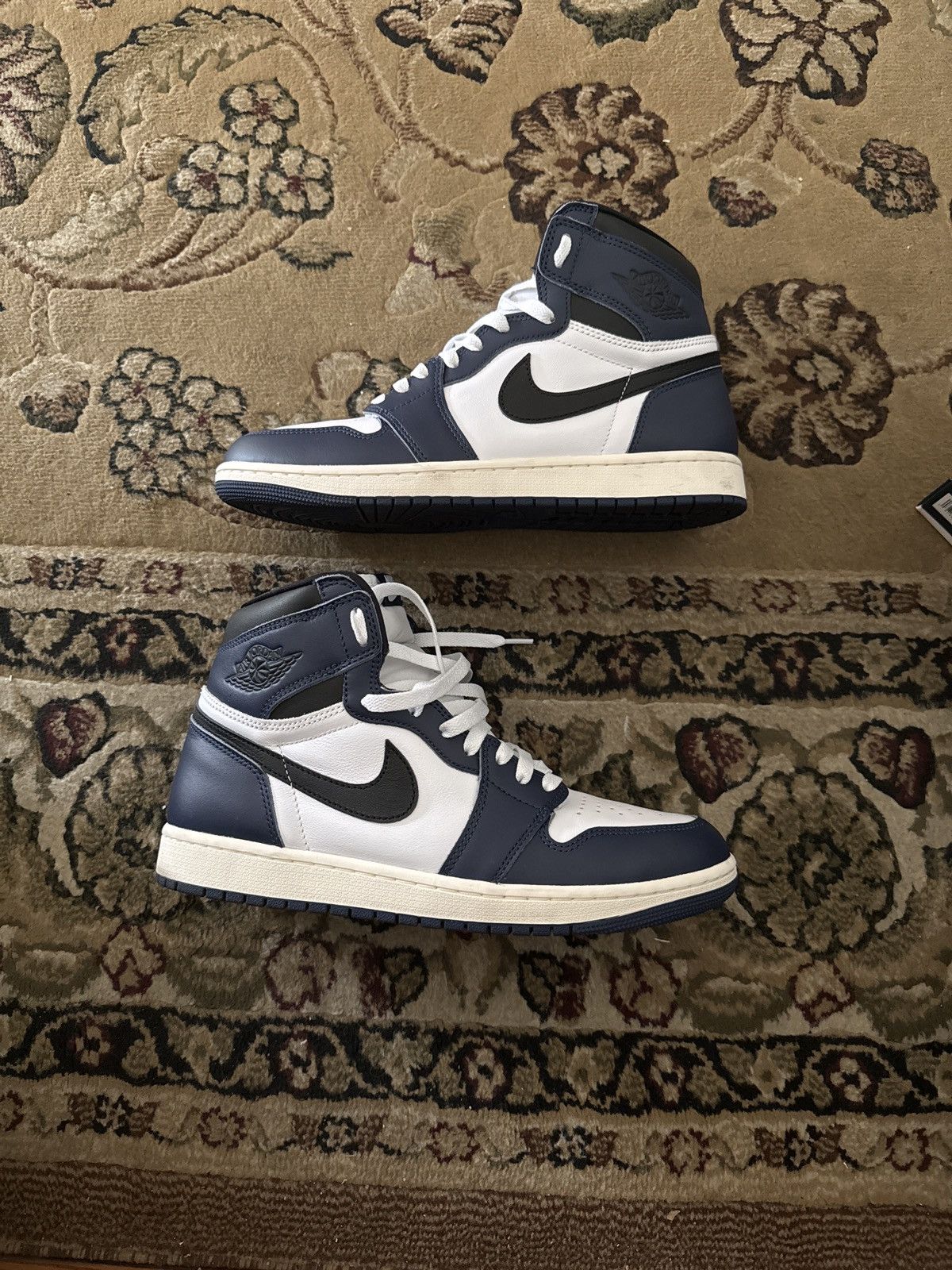 Nike Jordan 1 midnight navy Size US 10 / EU 43 - 1 Thumbnail