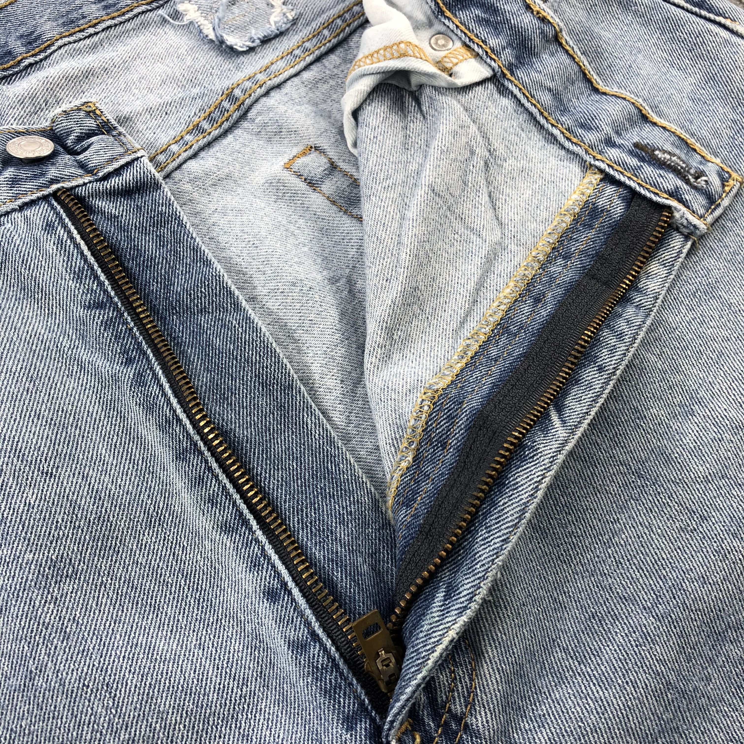 Levi's × Vintage Vintage Light Wash Levis 550 Jeans-JM1790 Size US 43 - 8 Thumbnail