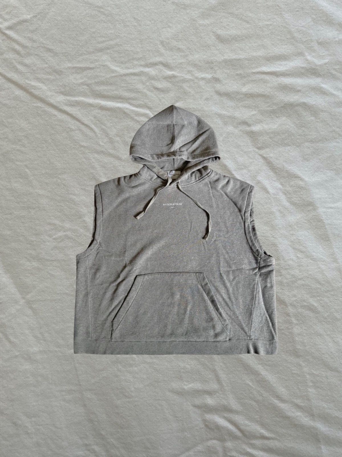 Maison Kitsune MAISON KITSUNÉ Oversized Sleeveless Hoodie – Light Grey Size US S / EU 44-46 / 1 - 1 Thumbnail