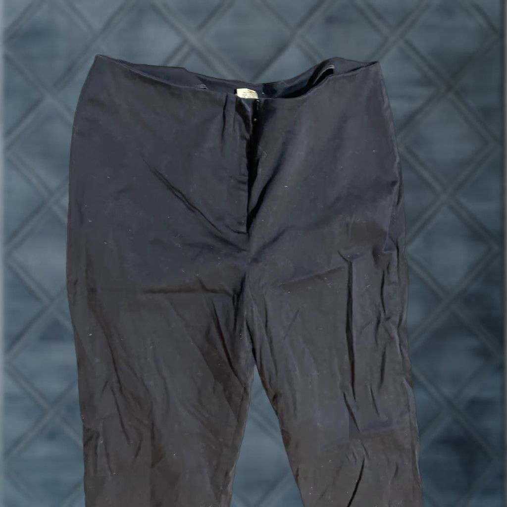 Vintage Apostrophe Black Solid Capri Pants 14 Women's Capris | Black Capri | 14 | Women Size XL / US 12-14 / IT 48-50 - 1 Thumbnail