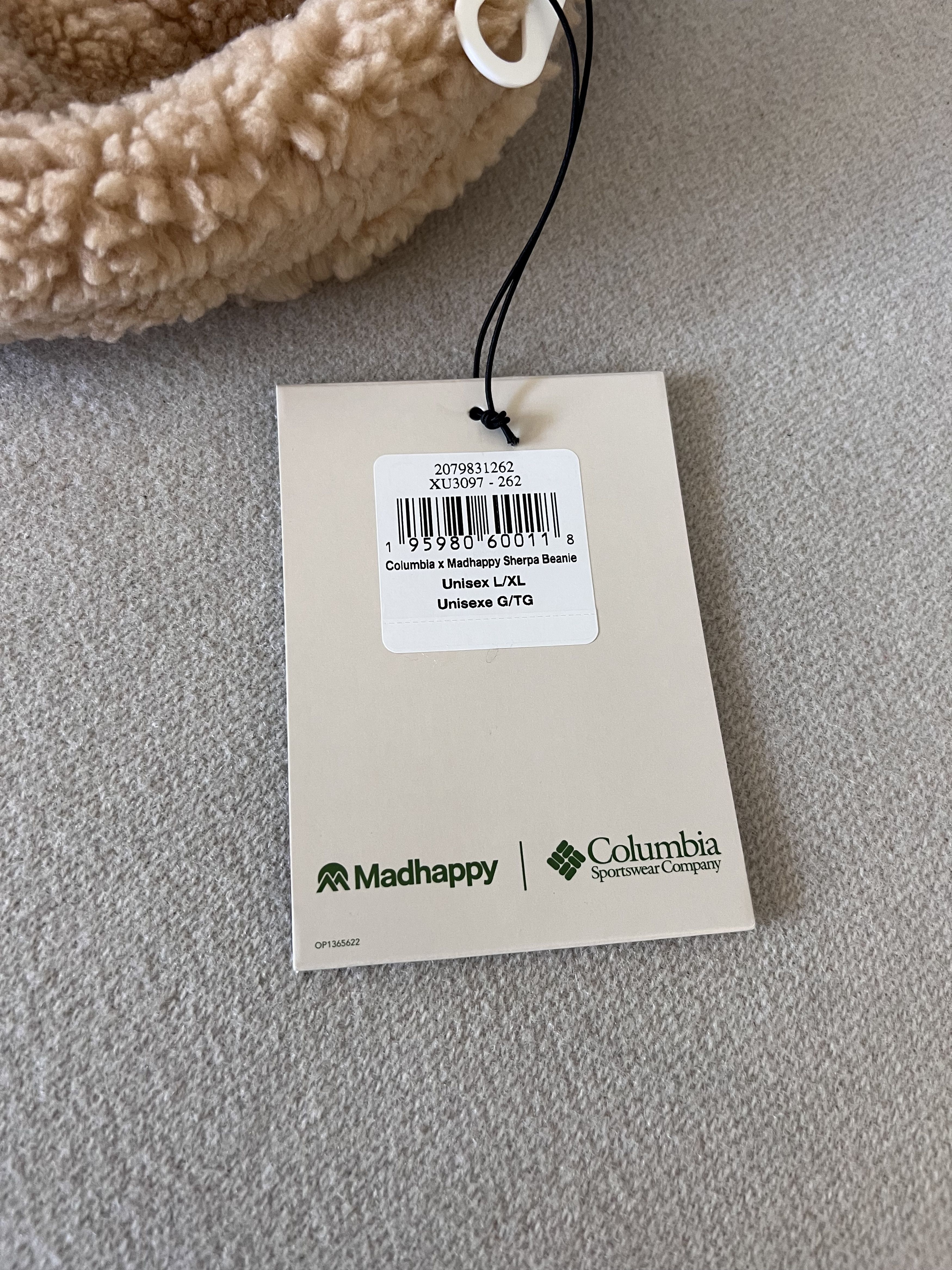 Columbia × Madhappy Madhappy Columbia Sherpa Beanie in Cream Size ONE SIZE - 3 Thumbnail