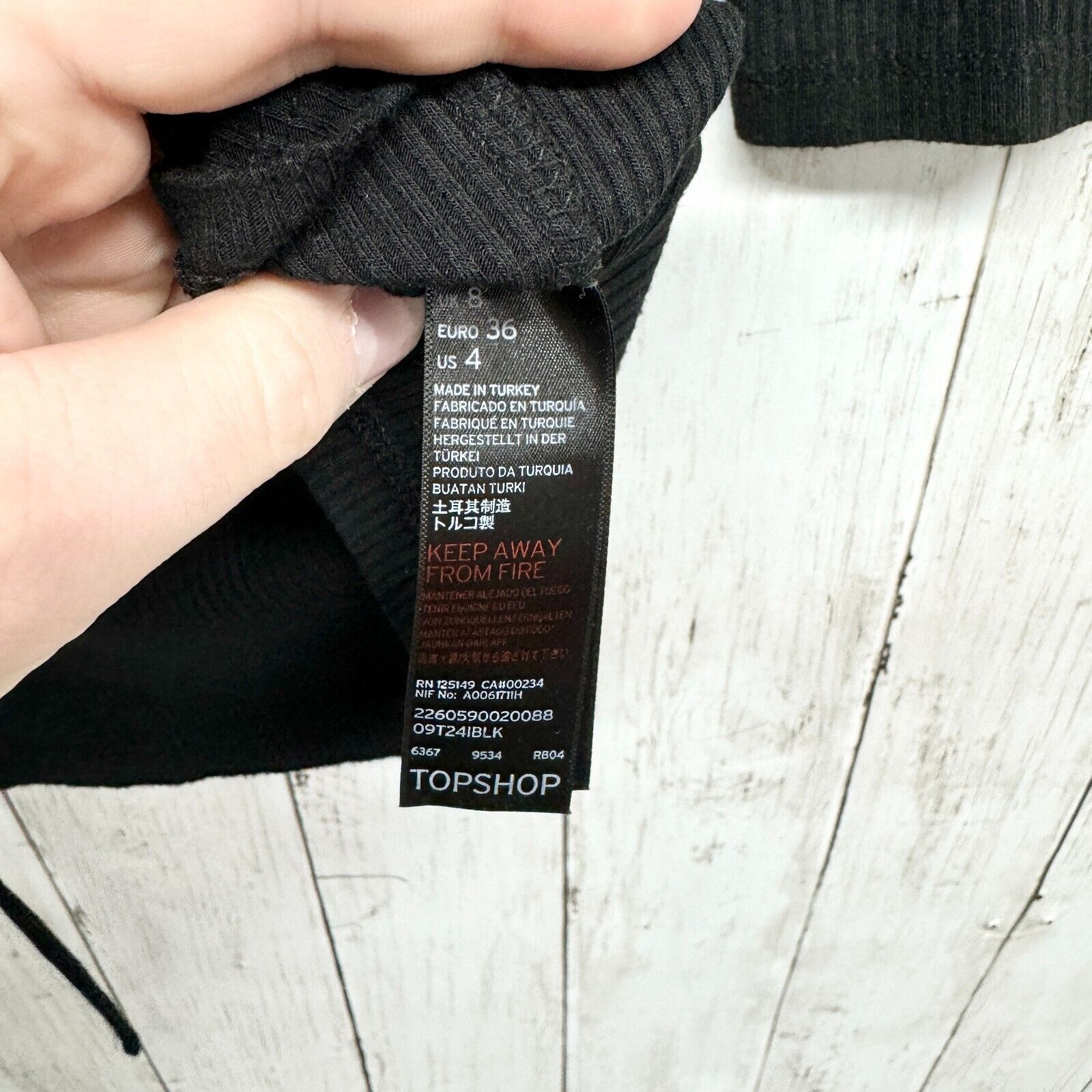 Topshop Topshop Top Size 4 Solid Black 3/4 Sleeve Rib Short Sleeve Size S / US 4 / IT 40 - 3 Thumbnail