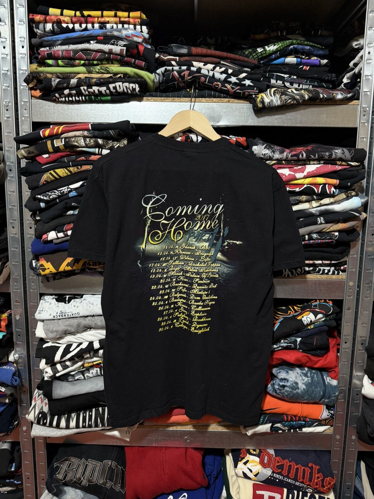 Band Tees Vintage Pain Coming Home 2017 Rock Band T-Shirt Y2K Hype Size US XL / EU 56 / 4 - 2 Thumbnail
