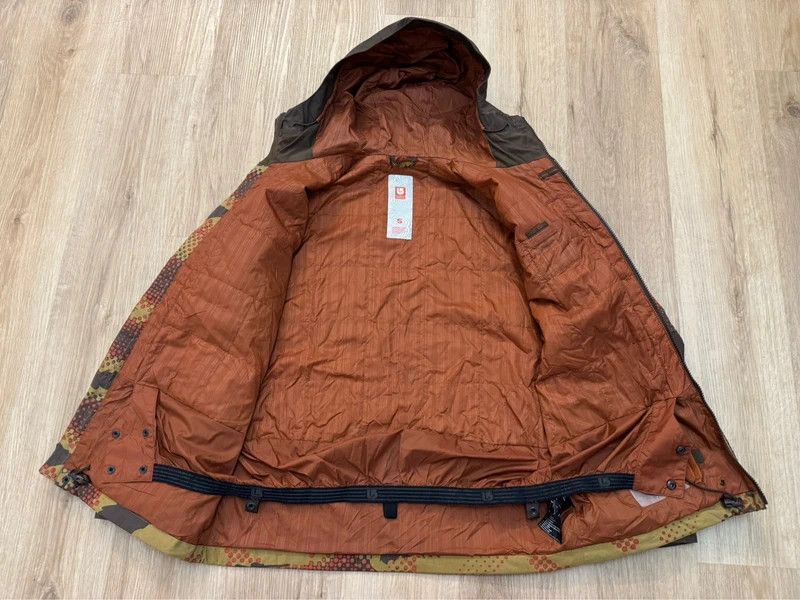Burton Burton Phantom Jacket Ski Snowboard Jacket Gorpcore size S Size US S / EU 44-46 / 1 - 3 Thumbnail