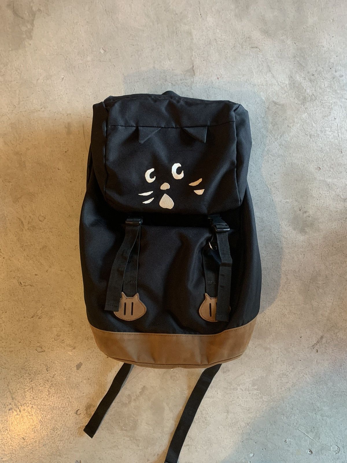 Issey Miyake S🌀LD Ne net - Cat Blackpack. Size ONE SIZE - 1 Thumbnail