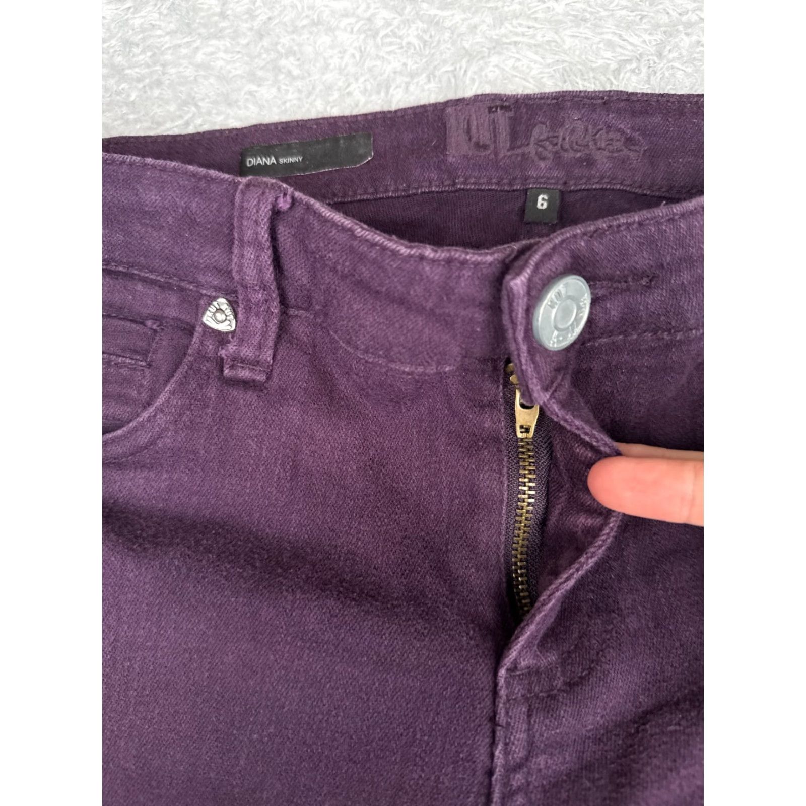 Vintage KUT from the Kloth Diana Skinny Jeans Women 6 Purple Low Rise 30x30 Cotton Blend Denim 5-Pocket Distressed Stretch Vintage No Size 28" / US 6 / IT 42 - 5 Thumbnail