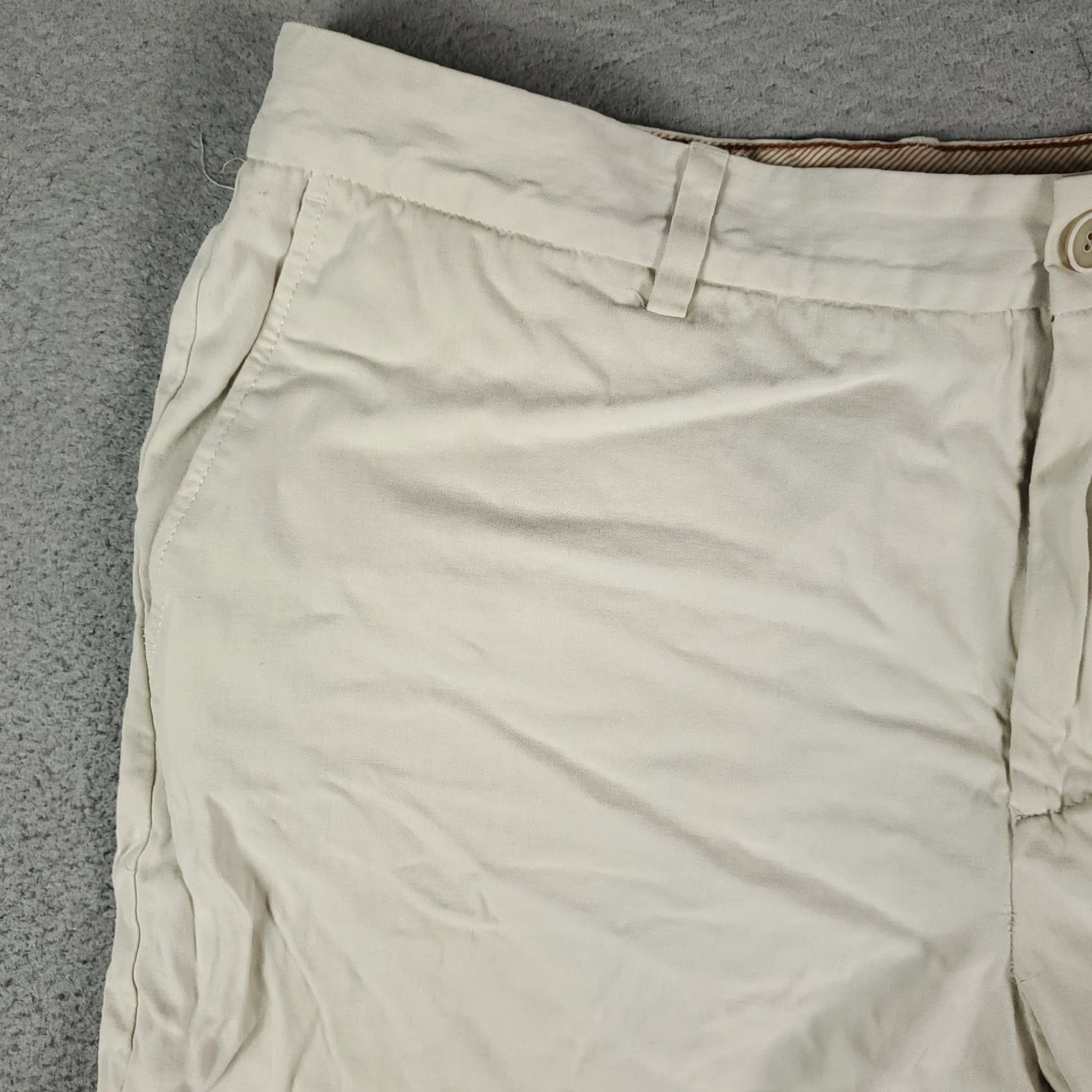Tommy Bahama VINTAGE Tommy Bahama Mens Shorts Size 40 Casual Ivory Silk Flat Front Chino Size US 40 / EU 56 - 2 Thumbnail