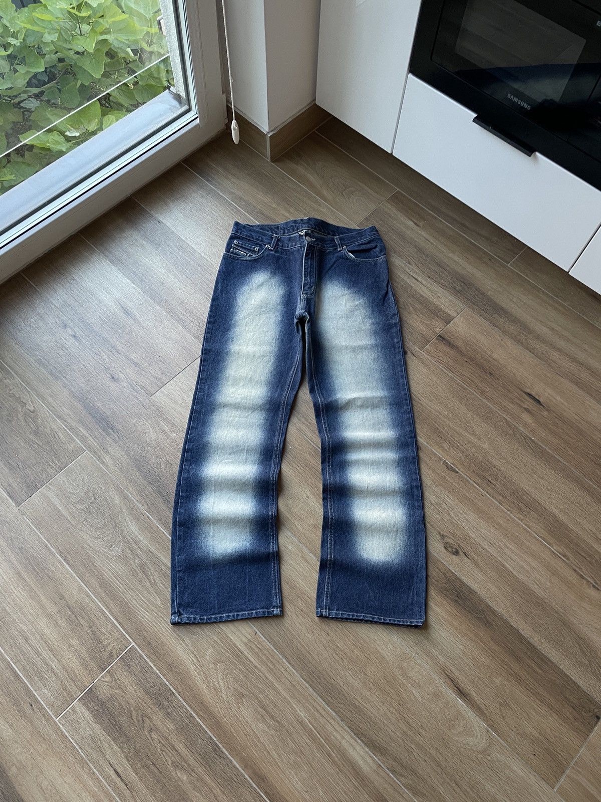 Vintage Vintage Flared Jeans Faded Avant Garde Mud Washed Japanese Size US 34 / EU 50 - 1 Thumbnail