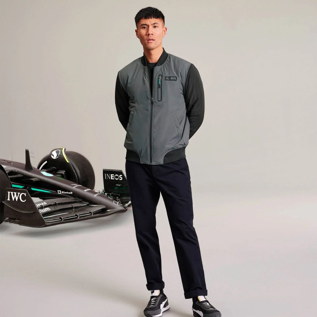 Other Mercedes-AMG Lewis Hamilton PETRONAS 2023 Bomber Jacket Size US S / EU 44-46 / 1 - 4 Thumbnail