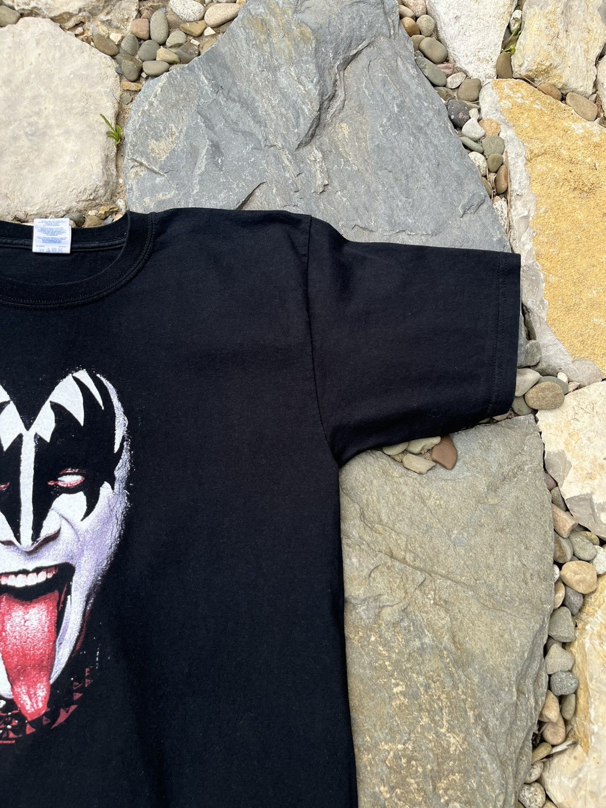 Band Tees × KISS × Vintage Vintage Kiss 2002 y2k face tongue logo band tee t-shirt rock Size US L / EU 52-54 / 3 - 4 Thumbnail