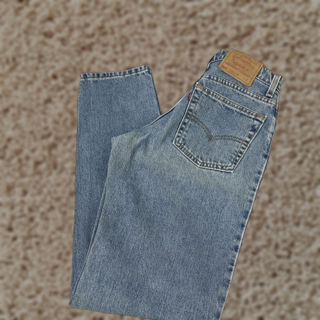 Levi's VINTAGE Levi's 550 Jeans - Denim Tapered - 28x32.5 - Blue - Womens Size 9 Jr Long - 90s Retro USA - Relaxed Fit Junior Regular Size 30" / US 8 / IT 44 - 1 Thumbnail