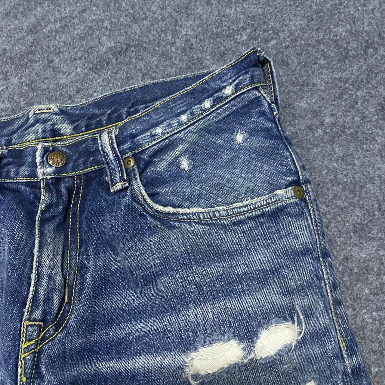 Le Grande Bleu (L.G.B.) 💥Best Offer💥Vintage Blue Blue Japan FlareDistressed Denim Size US 31 - 10 Thumbnail