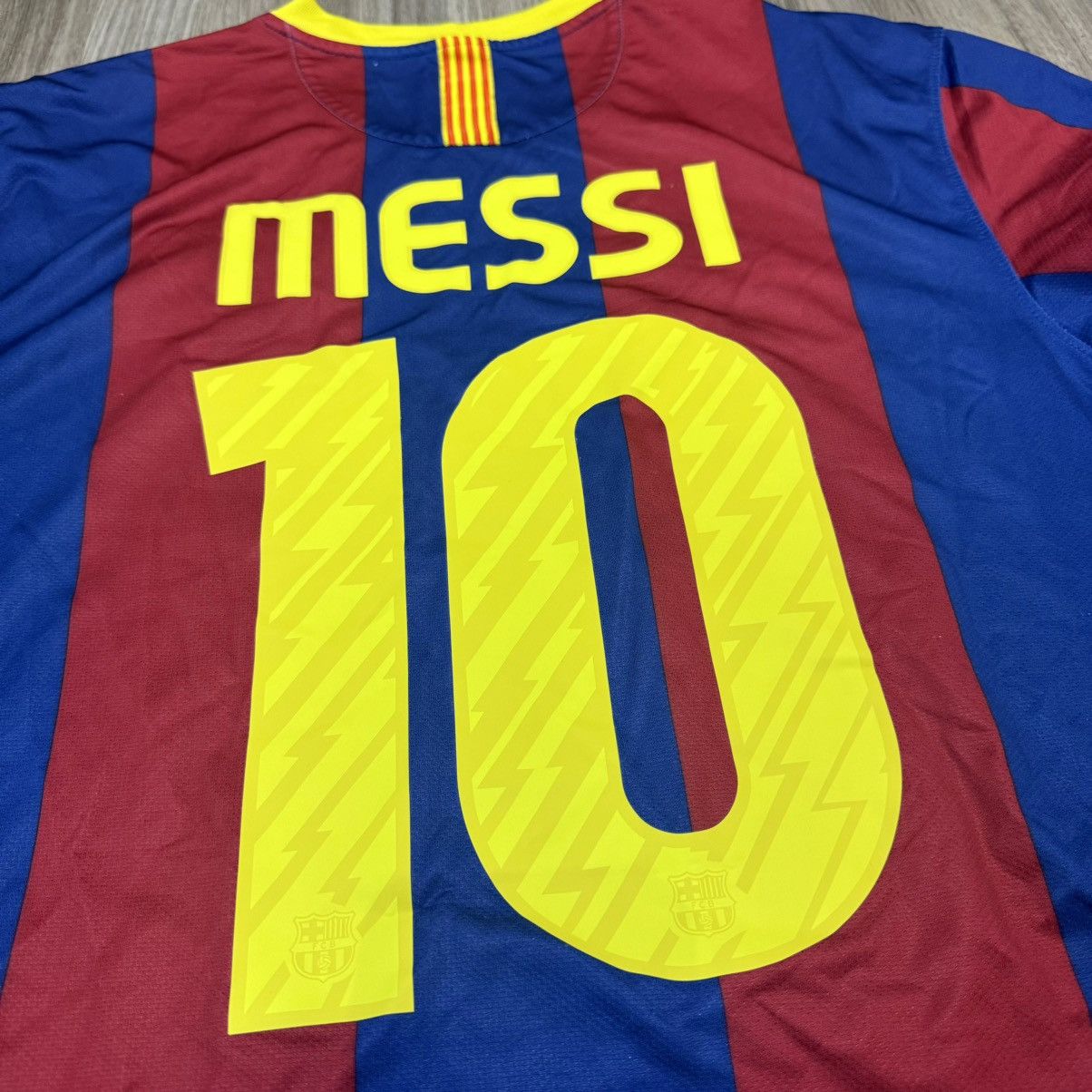 Nike Barcelona 10/11 home shirt #10 Messi Size US L / EU 52-54 / 3 - 6 Thumbnail