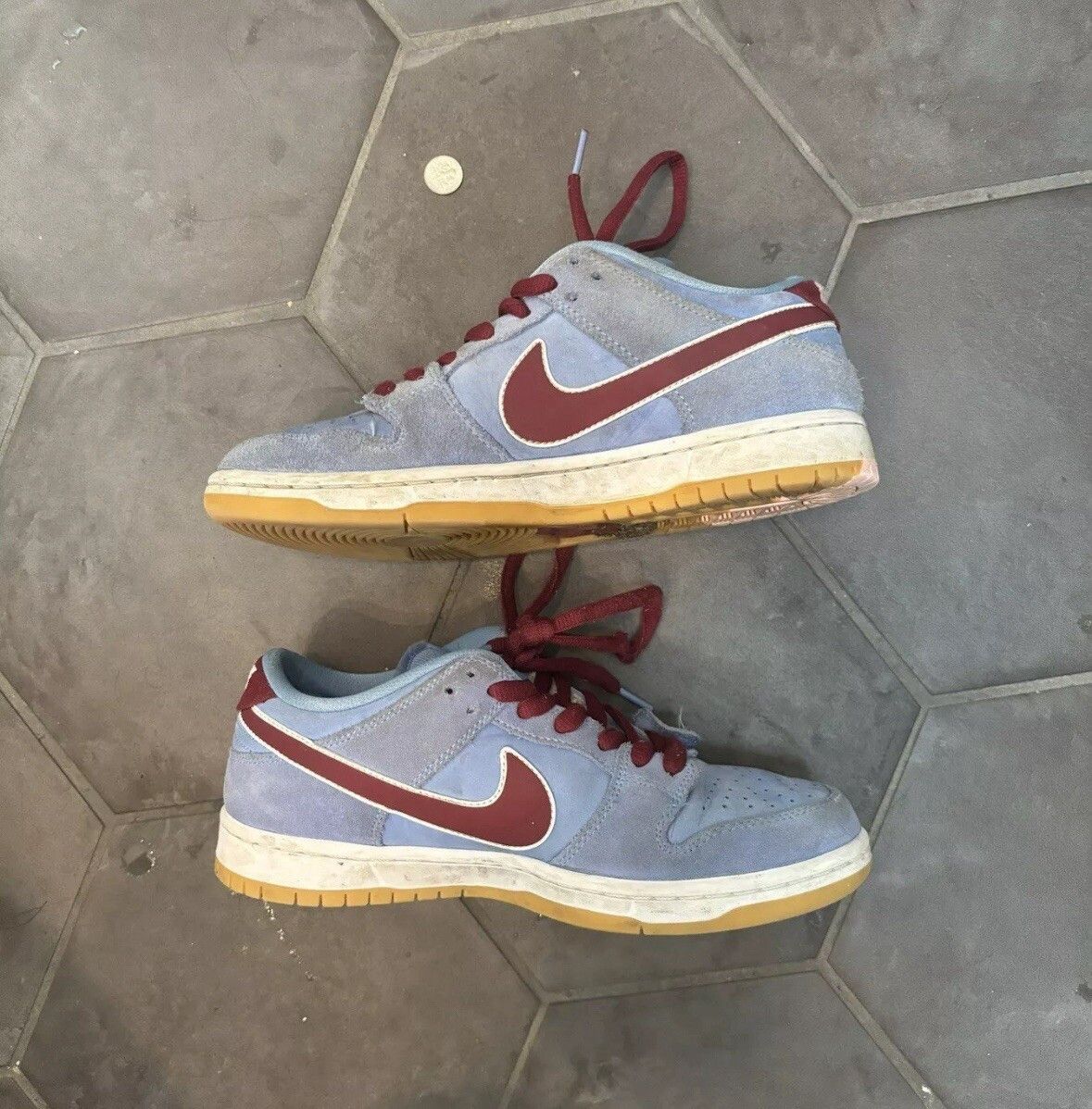 Nike Nike SB Dunk Low Premium Philadelphia Phillies Size US 7 / EU 40 - 2 Thumbnail