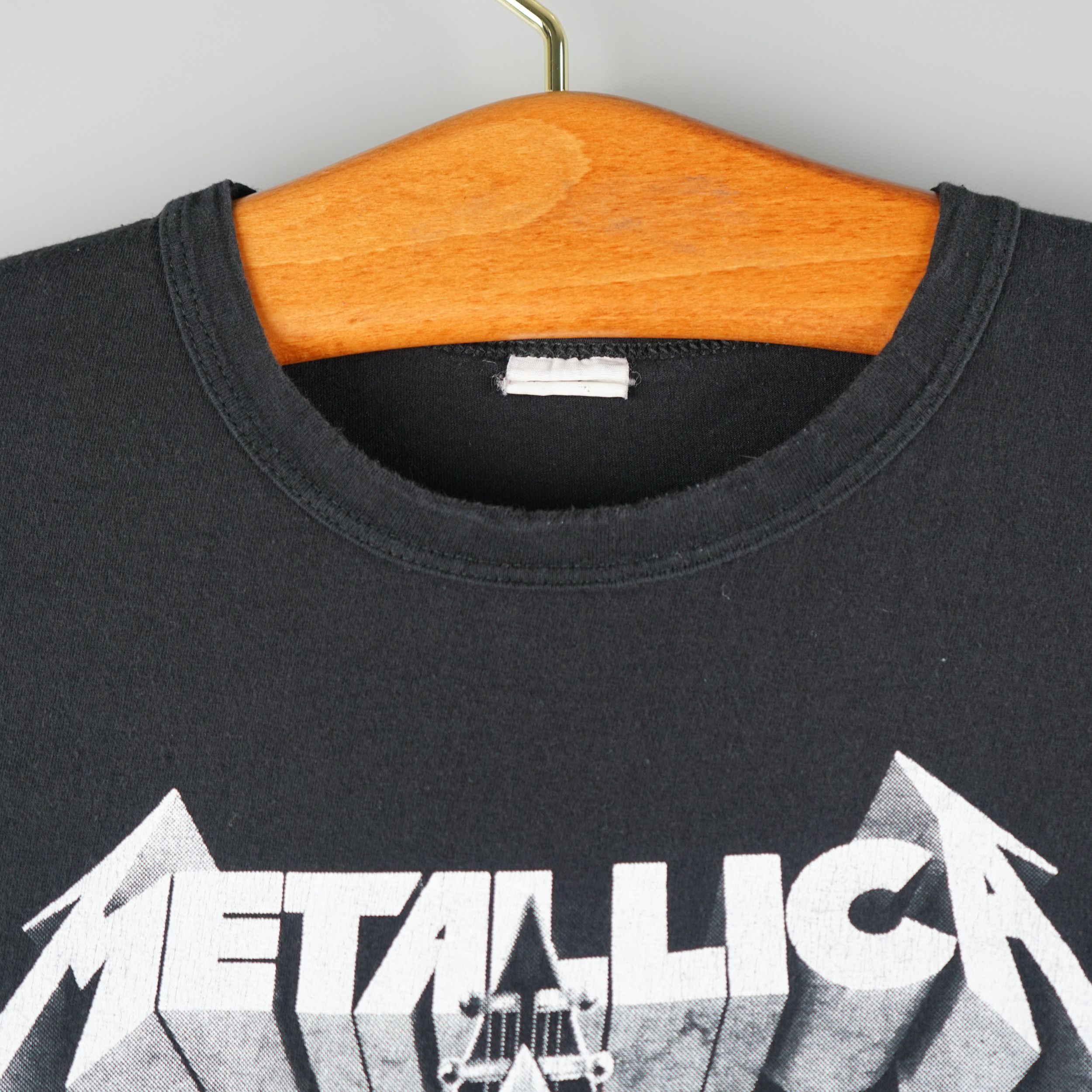 Band Tees × Vintage Vintage 1990s Metallica Guitar T-Shirt Size US M / EU 48-50 / 2 - 3 Thumbnail