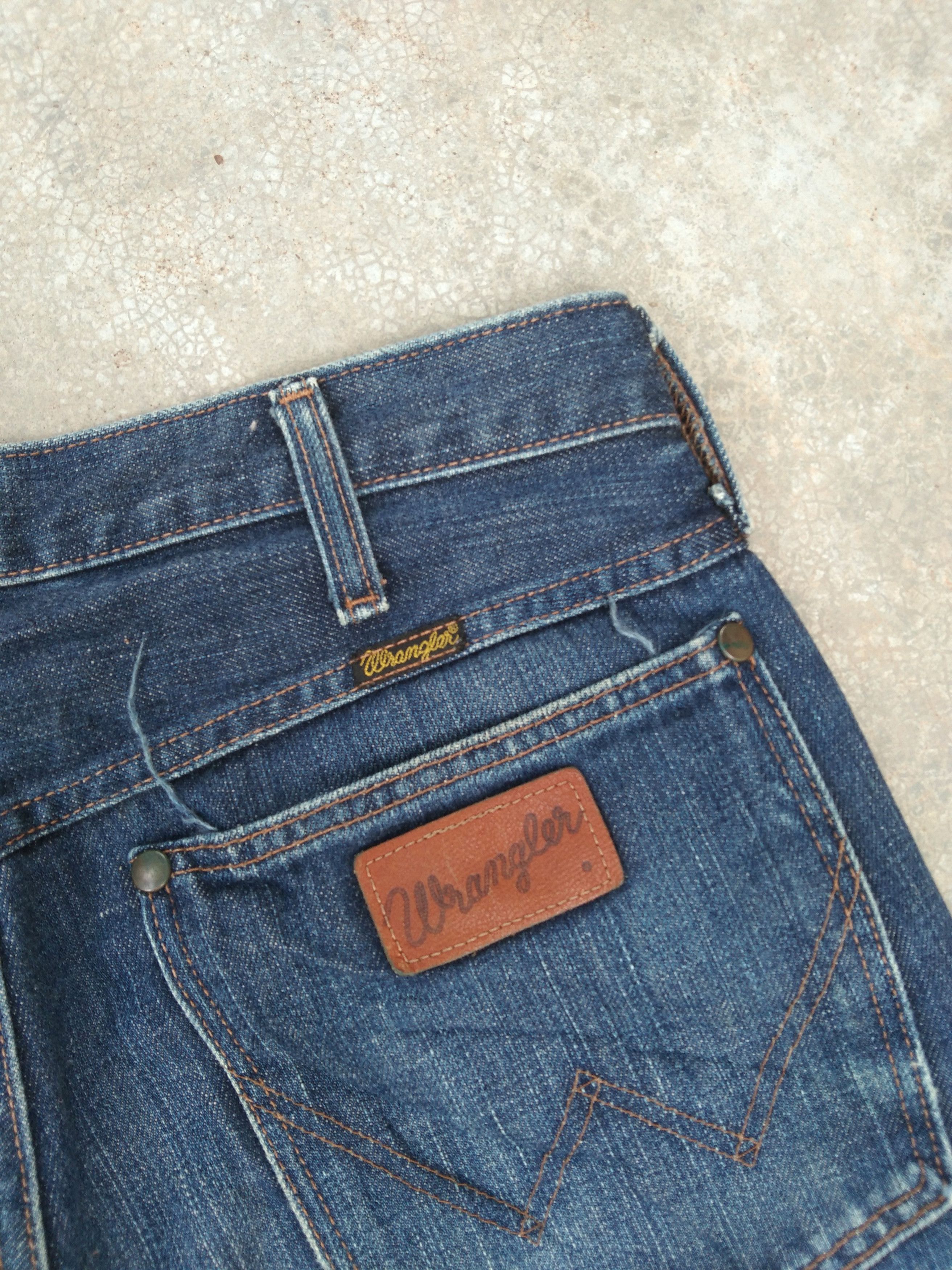 Japanese Brand Vintage Wrangler Straight Leg Distressed Jeans 30x33 Size US 30 / EU 46 - 3 Thumbnail