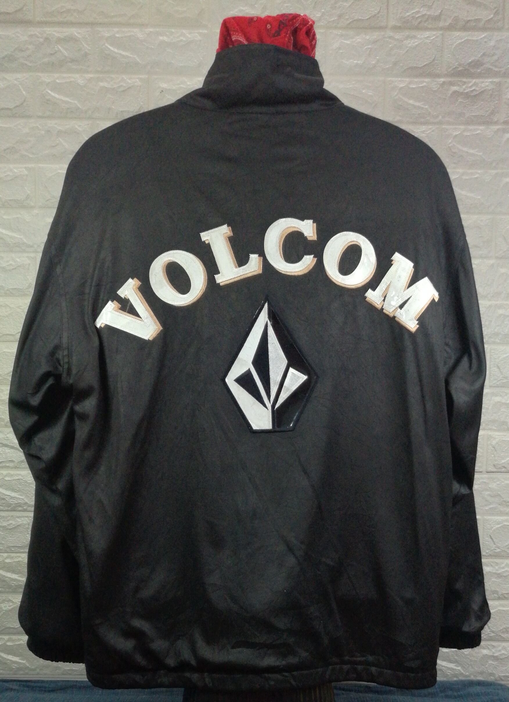 Volcom Vintage VOLCOM Big Logo Black Jacket Size US XL / EU 56 / 4 - 1 Thumbnail