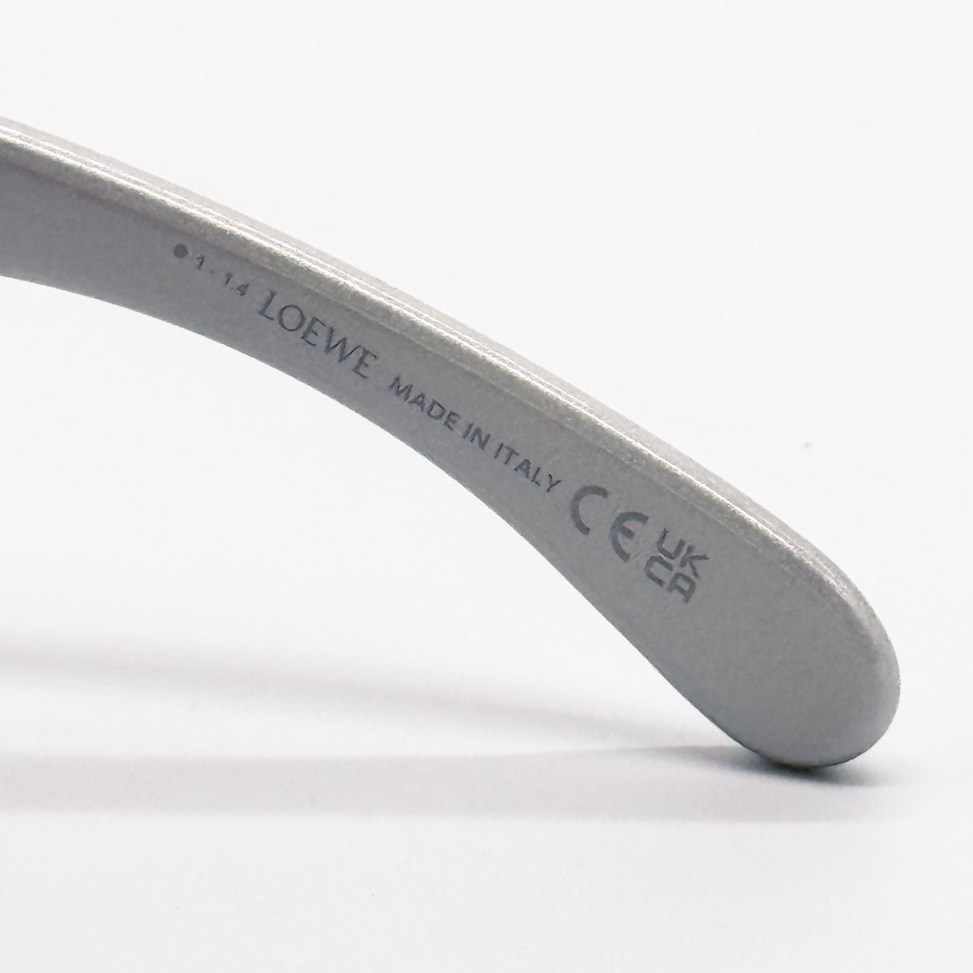 Loewe NEW LOEWE SUNGLASSES LW40132I 24C GRAY MASK UNISEX EYEWEAR L Size ONE SIZE - 10 Thumbnail