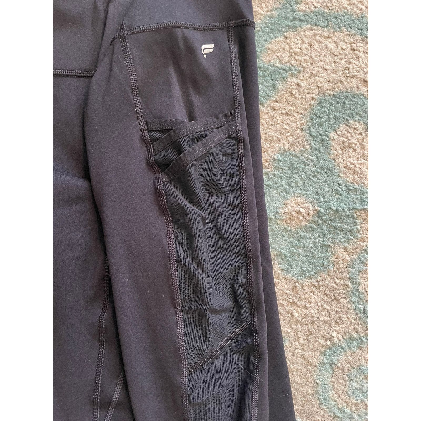 Fabletics Fabletics Black Leggings with Pocket Capri Women's L Size 32" / US 10 / IT 46 - 2 Thumbnail