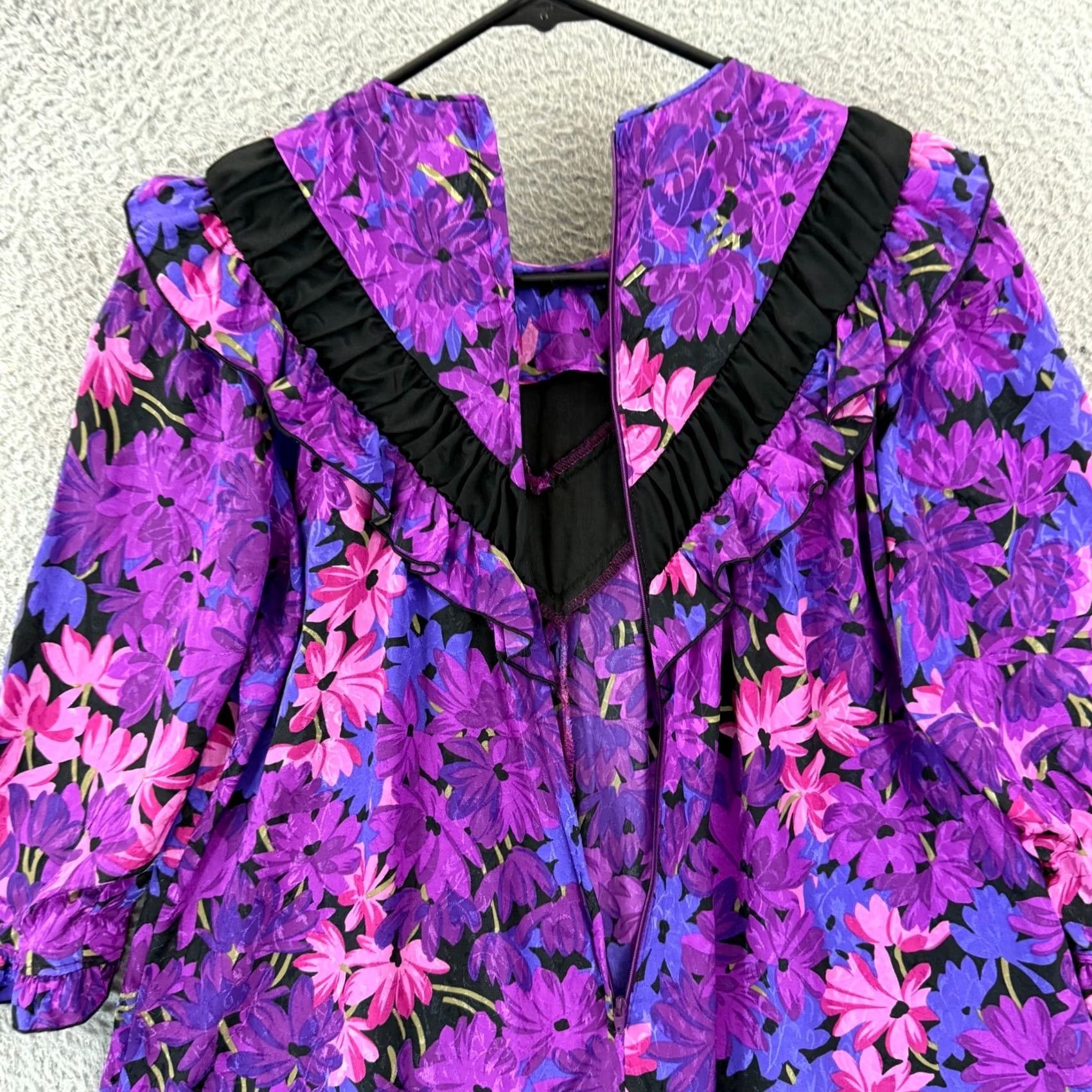Vintage VINTAGE Liberty House Dress Womens 8 Maxi Purple Floral Ruffles Knit 50 Inch Puff Sleeve Zipper Casual 80s Flower Adult Womens Size M / US 6-8 / IT 42-44 - 7 Thumbnail