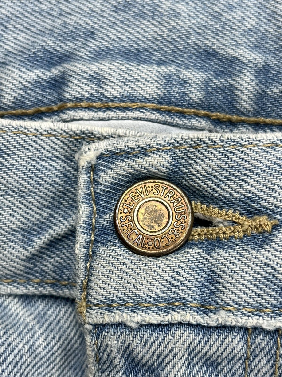Levi's × Vetements AW19 Vetements “615” Print Assymetrical Levi’s Denim Jeans Size US 30 / EU 46 - 9 Thumbnail