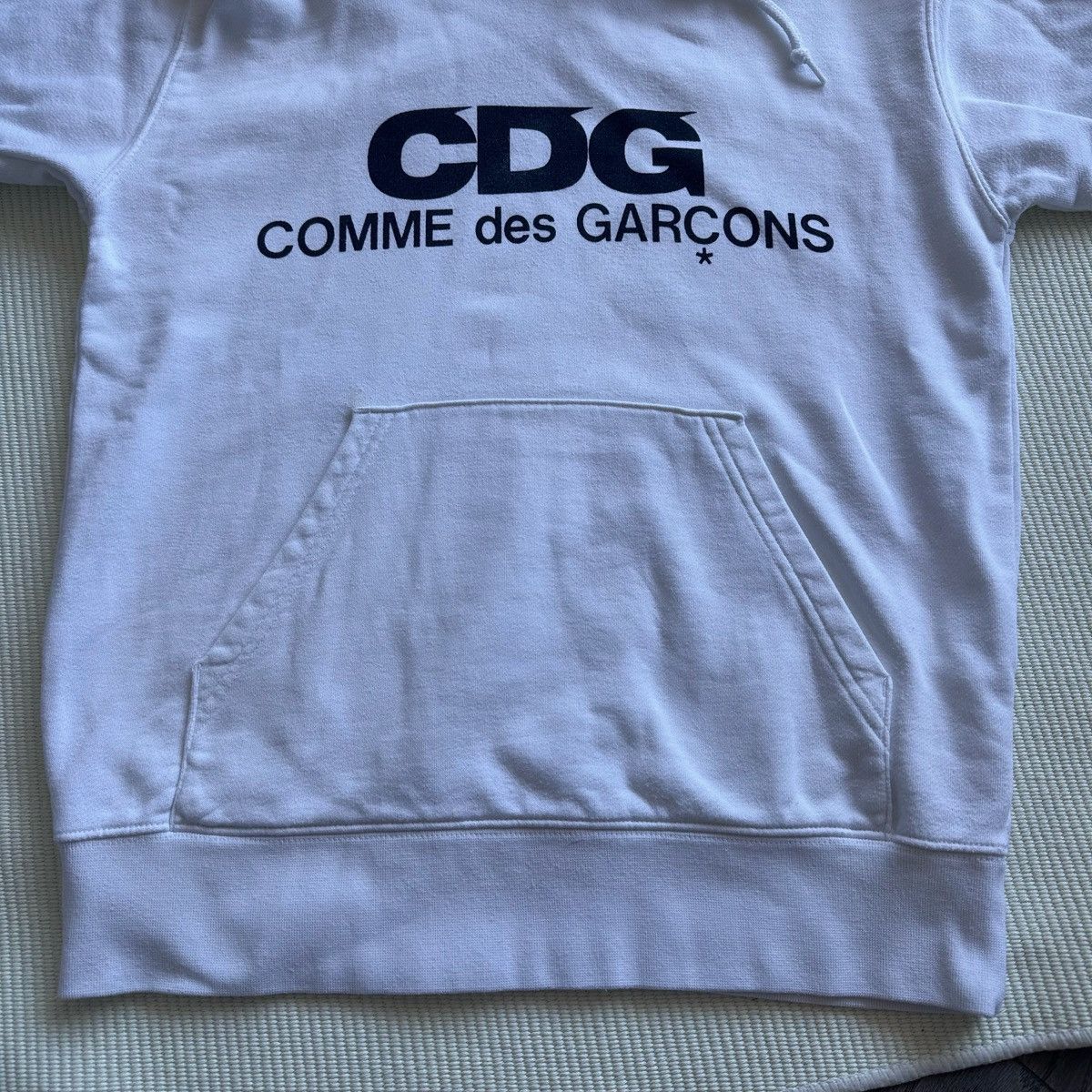 Comme des Garcons Comme des GARCONS CDG Logo Printed White Hoodie Size US S / EU 44-46 / 1 - 5 Thumbnail