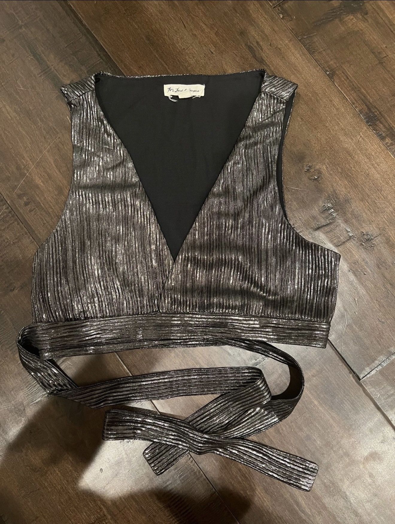 For Love & Lemons For Love & Lemons silver wrap crop top Size XS / US 0-2 / IT 36-38 - 2 Thumbnail