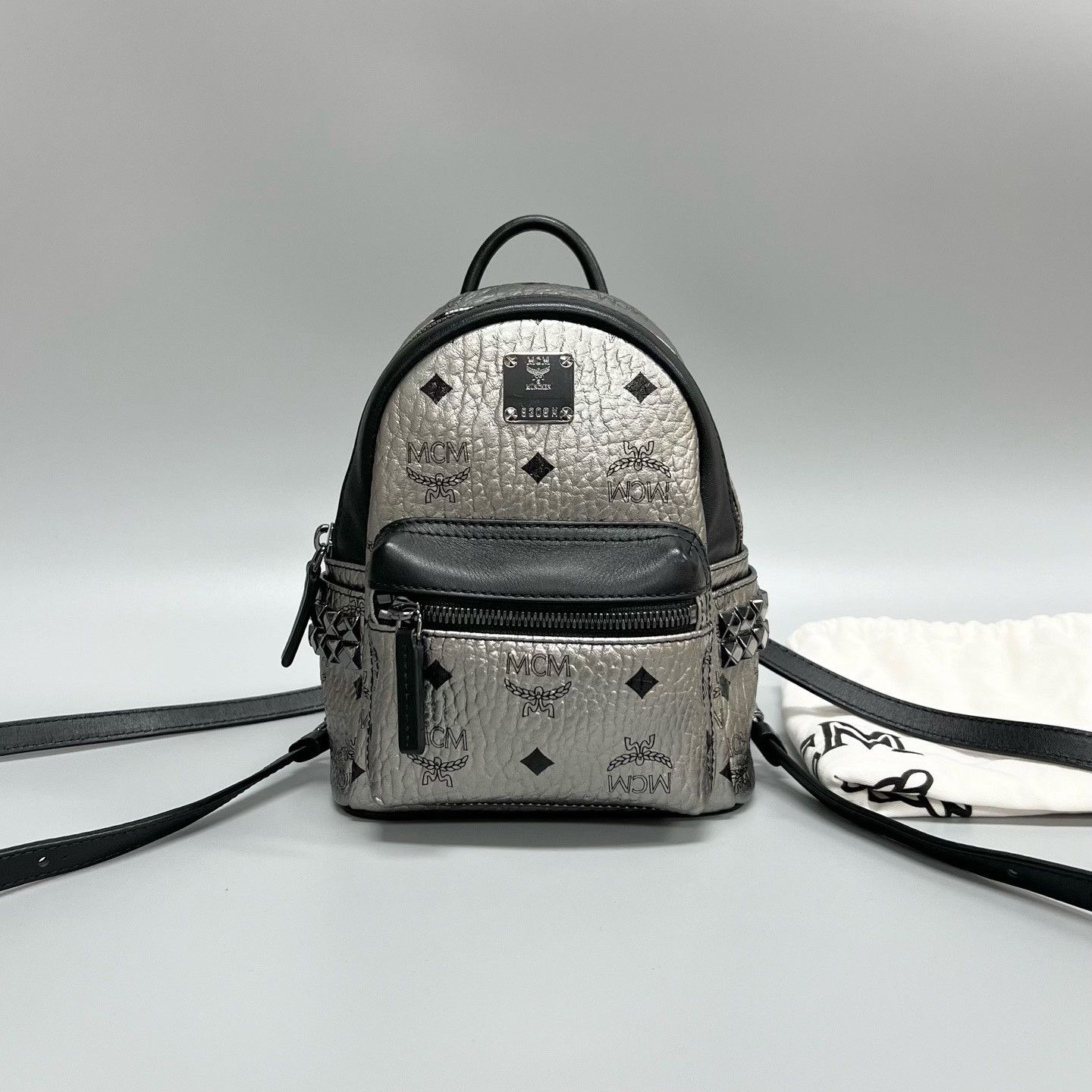 MCM Pre-loved Bag Very good condition Size ONE SIZE - 1 Thumbnail