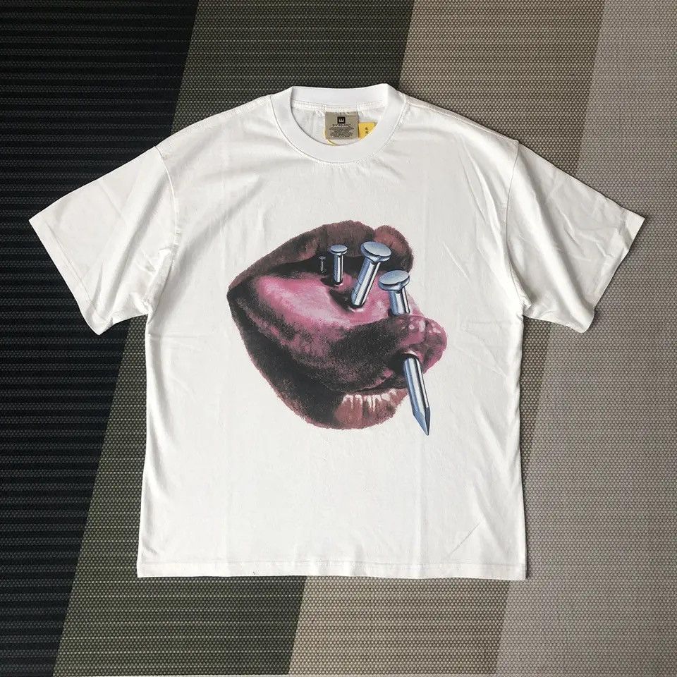 Vintage Graphic Printed Lip Girl T-Shirt