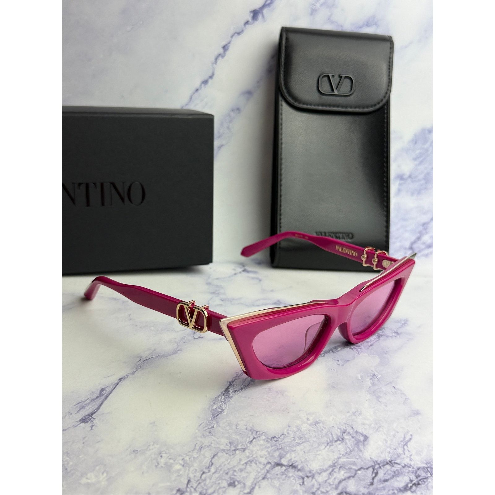Valentino NEW Valentino V-Goldcut VLS113-C Pink Cat Eye Sunglasses Size ONE SIZE - 5 Thumbnail