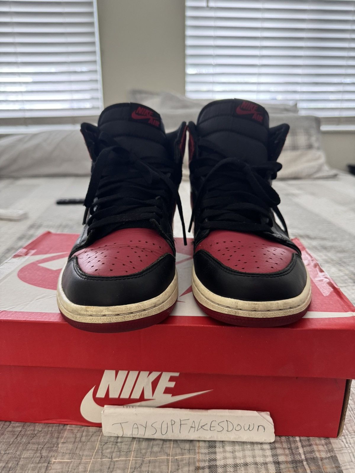 Jordan Brand Air Jordan 1 Retro High OG "Bred 2013" 8.5 Size US 8.5 / EU 41-42 - 6 Thumbnail