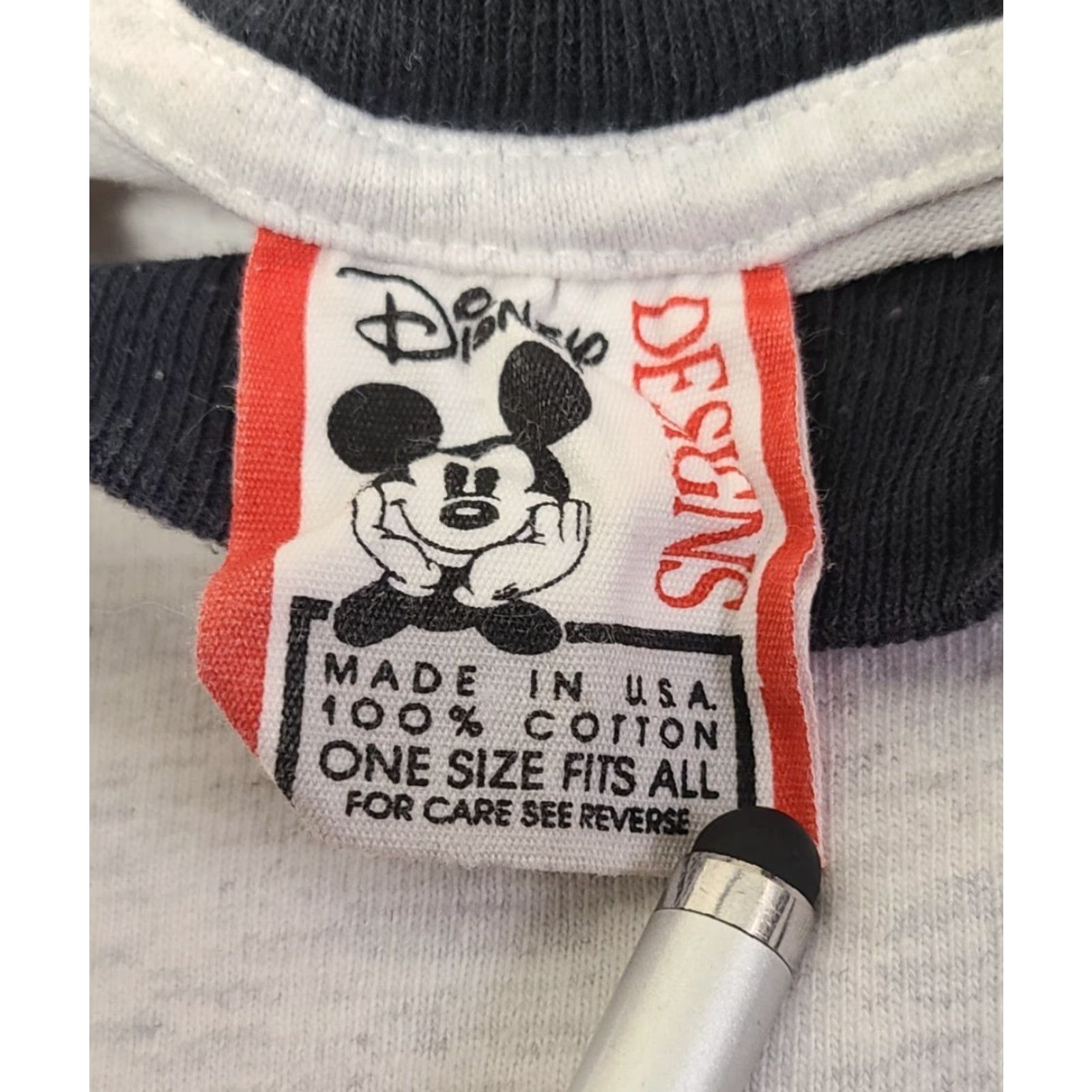 Disney VINTAGE Disney T-Shirt Mickey Mouse 90s USA Made Single Stitch Short Sleeve Crew Neck L Gray Mens 90s Graphic Logo Size US L / EU 52-54 / 3 - 4 Thumbnail